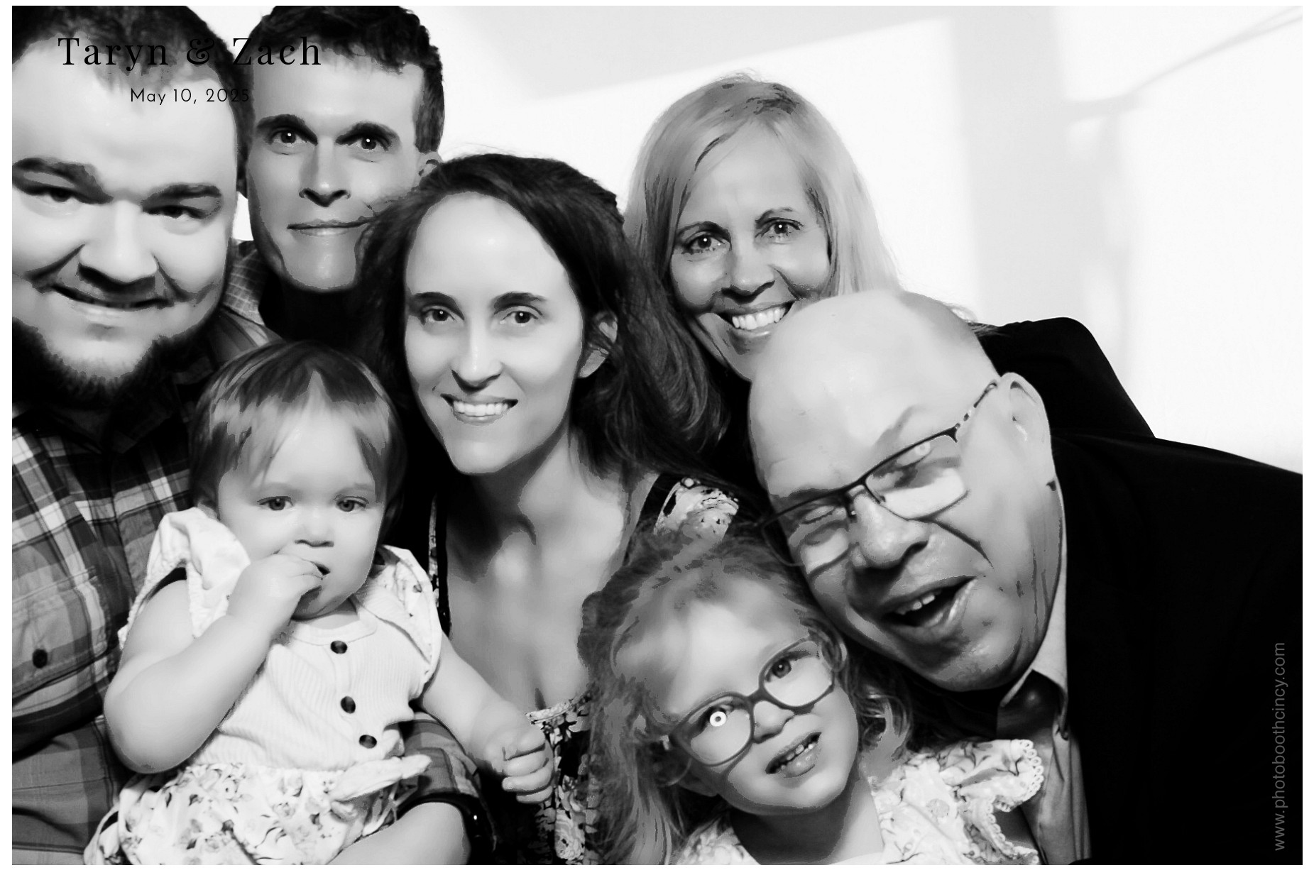 Taryn & Zach  | View more photos from the event at gallery.photoboothcincy.com/u/PhotoBoothCincy/Taryn-Zach