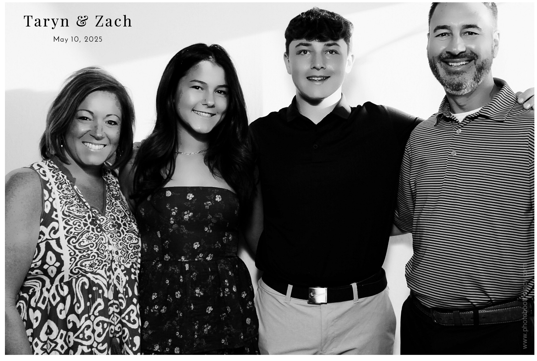 Taryn & Zach  | View more photos from the event at gallery.photoboothcincy.com/u/PhotoBoothCincy/Taryn-Zach