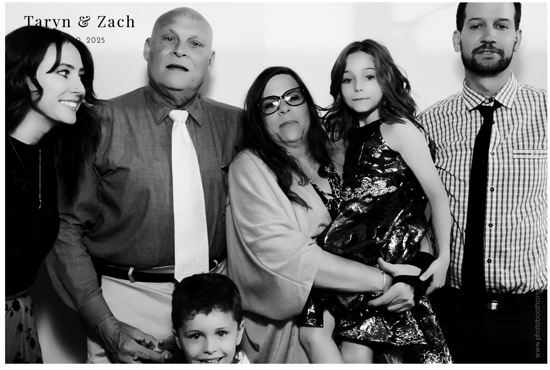 Taryn & Zach  | View more photos from the event at gallery.photoboothcincy.com/u/PhotoBoothCincy/Taryn-Zach