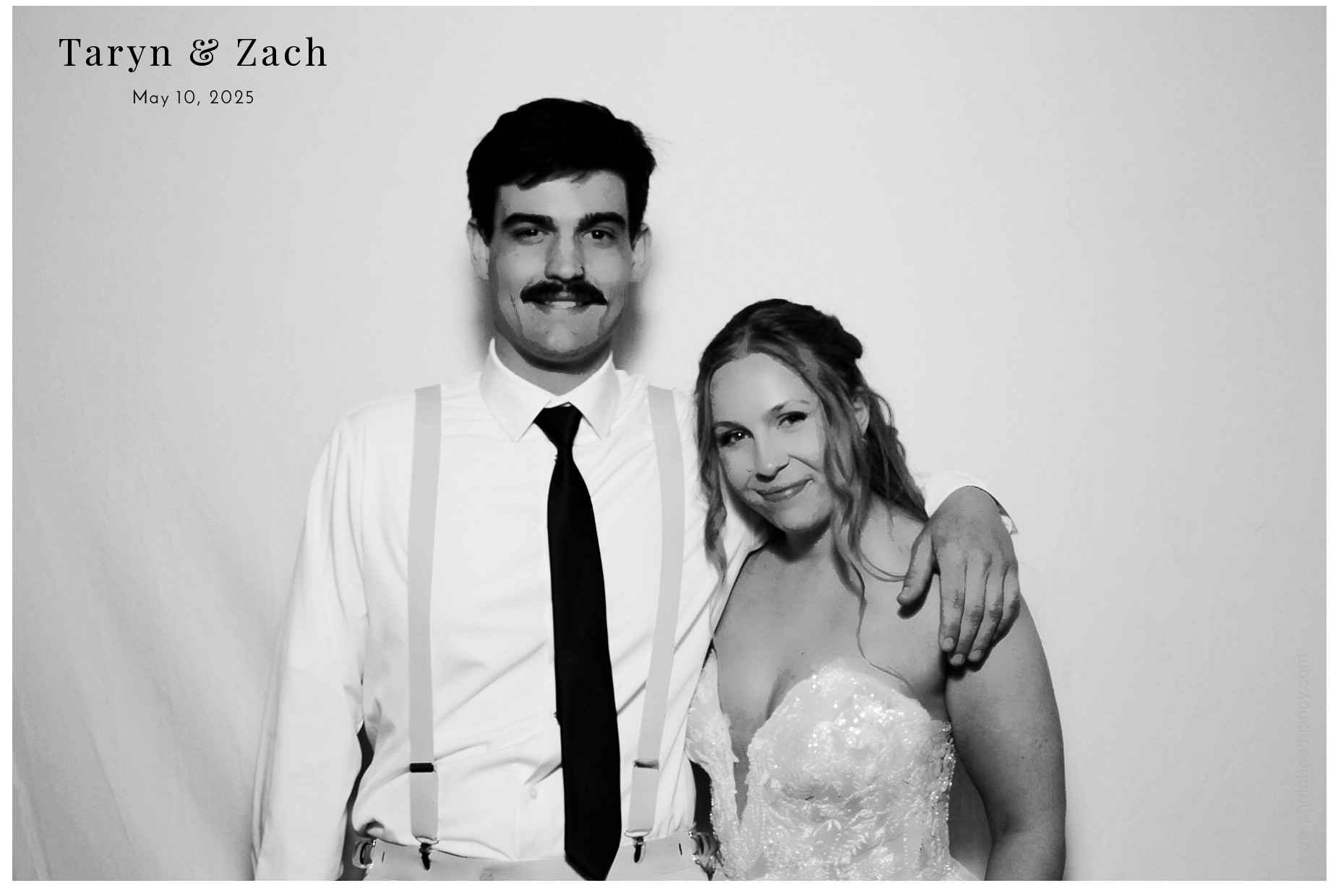 Taryn & Zach  | View more photos from the event at gallery.photoboothcincy.com/u/PhotoBoothCincy/Taryn-Zach