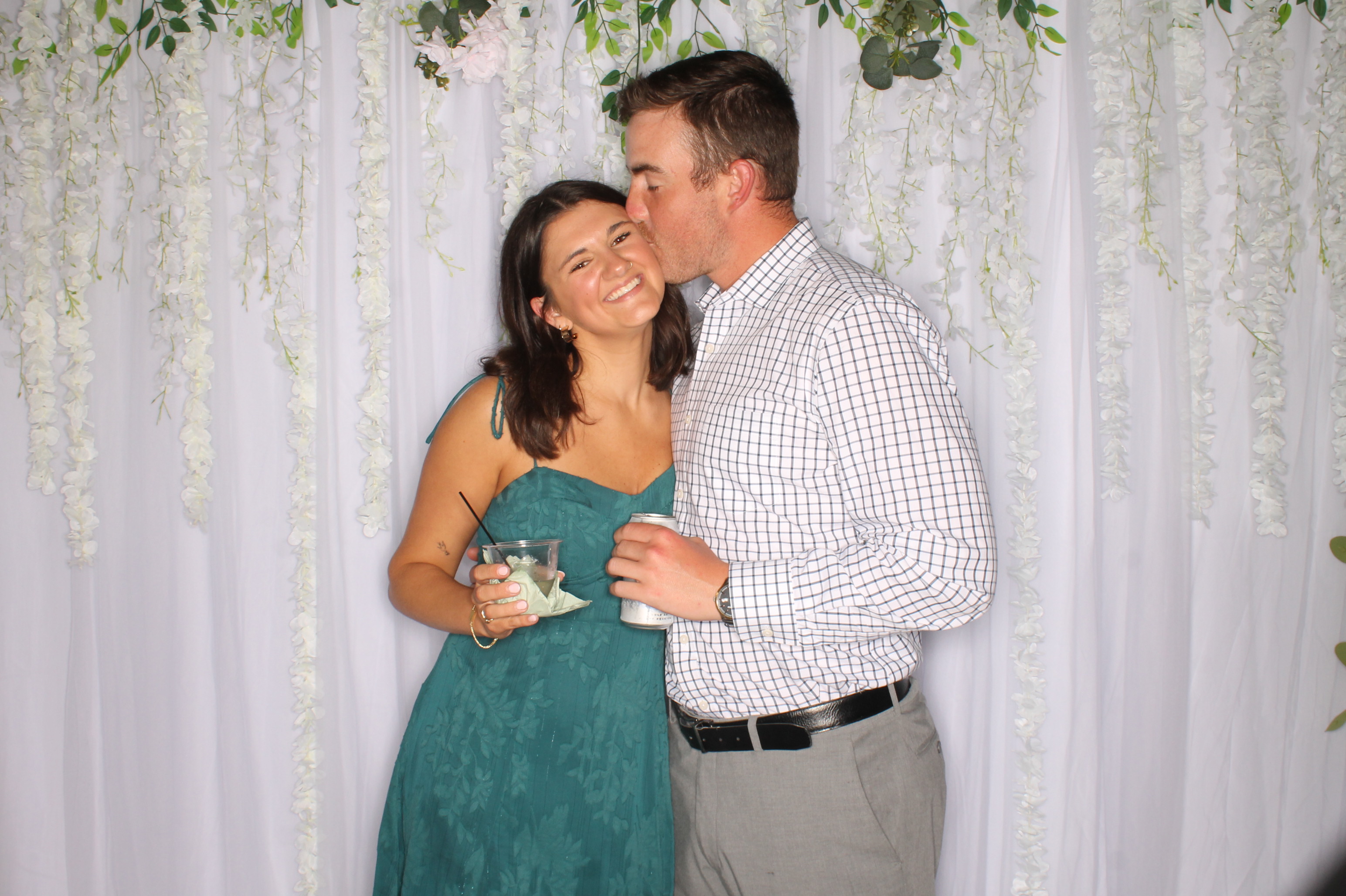 Taylor and Andrew's Wedding | View more photos from the event at gallery.photoboothcincy.com/u/PhotoBoothCincy/Taylor-and-Andrews-Wedding