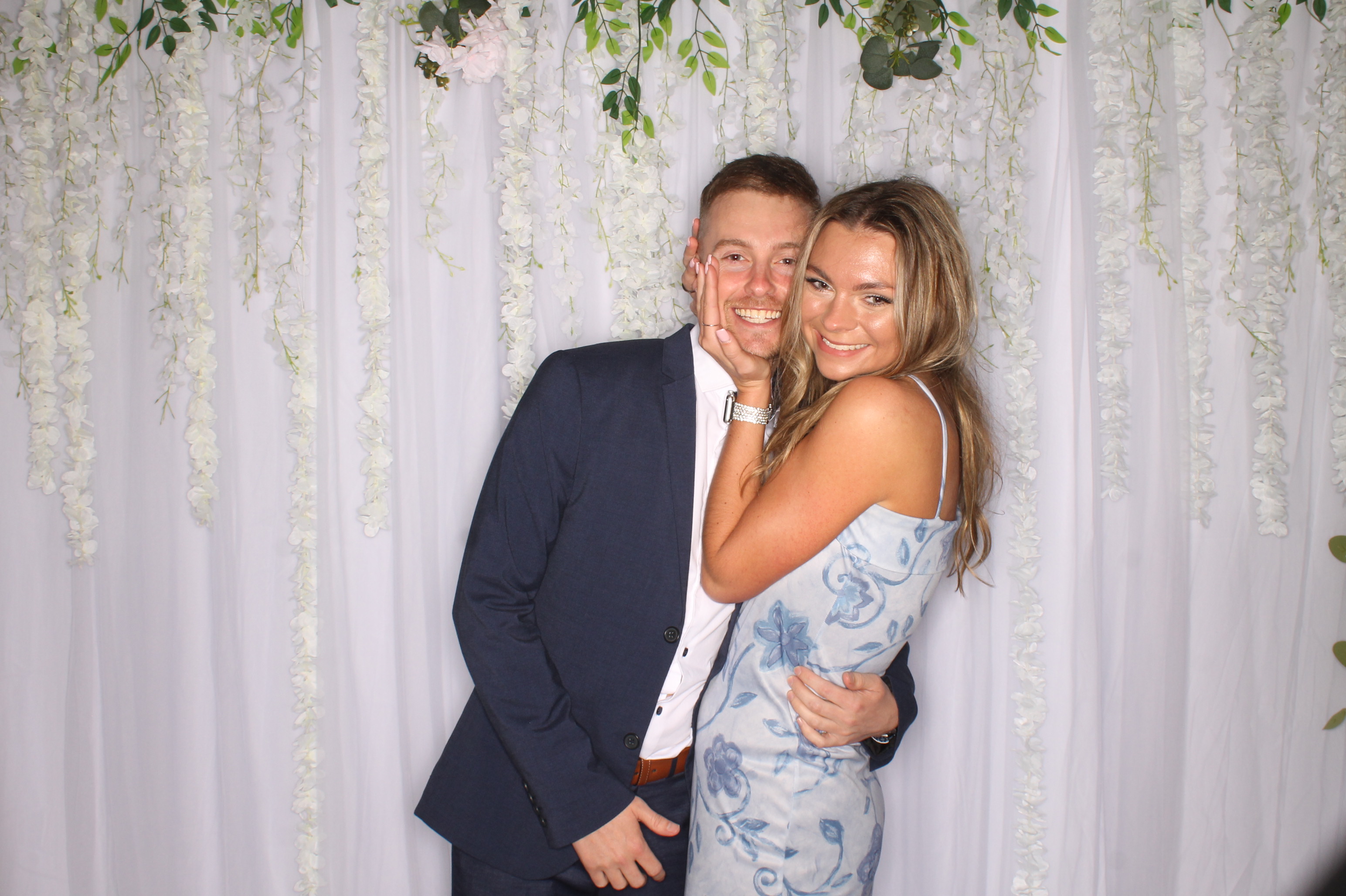 Taylor and Andrew's Wedding | View more photos from the event at gallery.photoboothcincy.com/u/PhotoBoothCincy/Taylor-and-Andrews-Wedding
