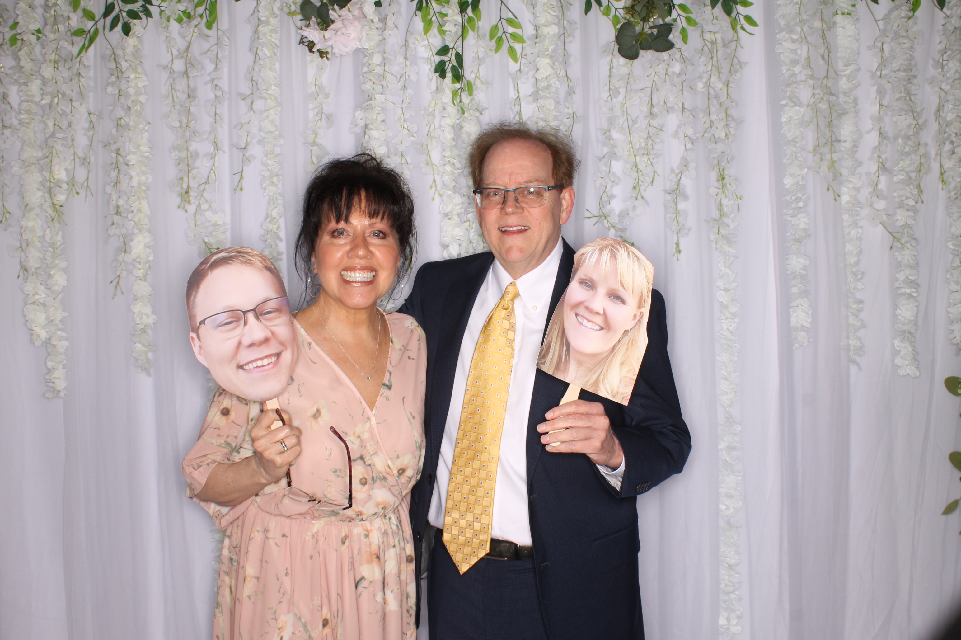Taylor and Andrew's Wedding | View more photos from the event at gallery.photoboothcincy.com/u/PhotoBoothCincy/Taylor-and-Andrews-Wedding