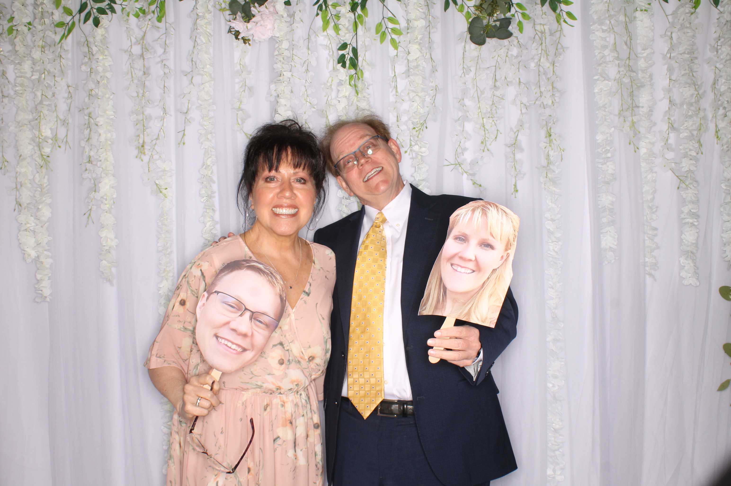 Taylor and Andrew's Wedding | View more photos from the event at gallery.photoboothcincy.com/u/PhotoBoothCincy/Taylor-and-Andrews-Wedding