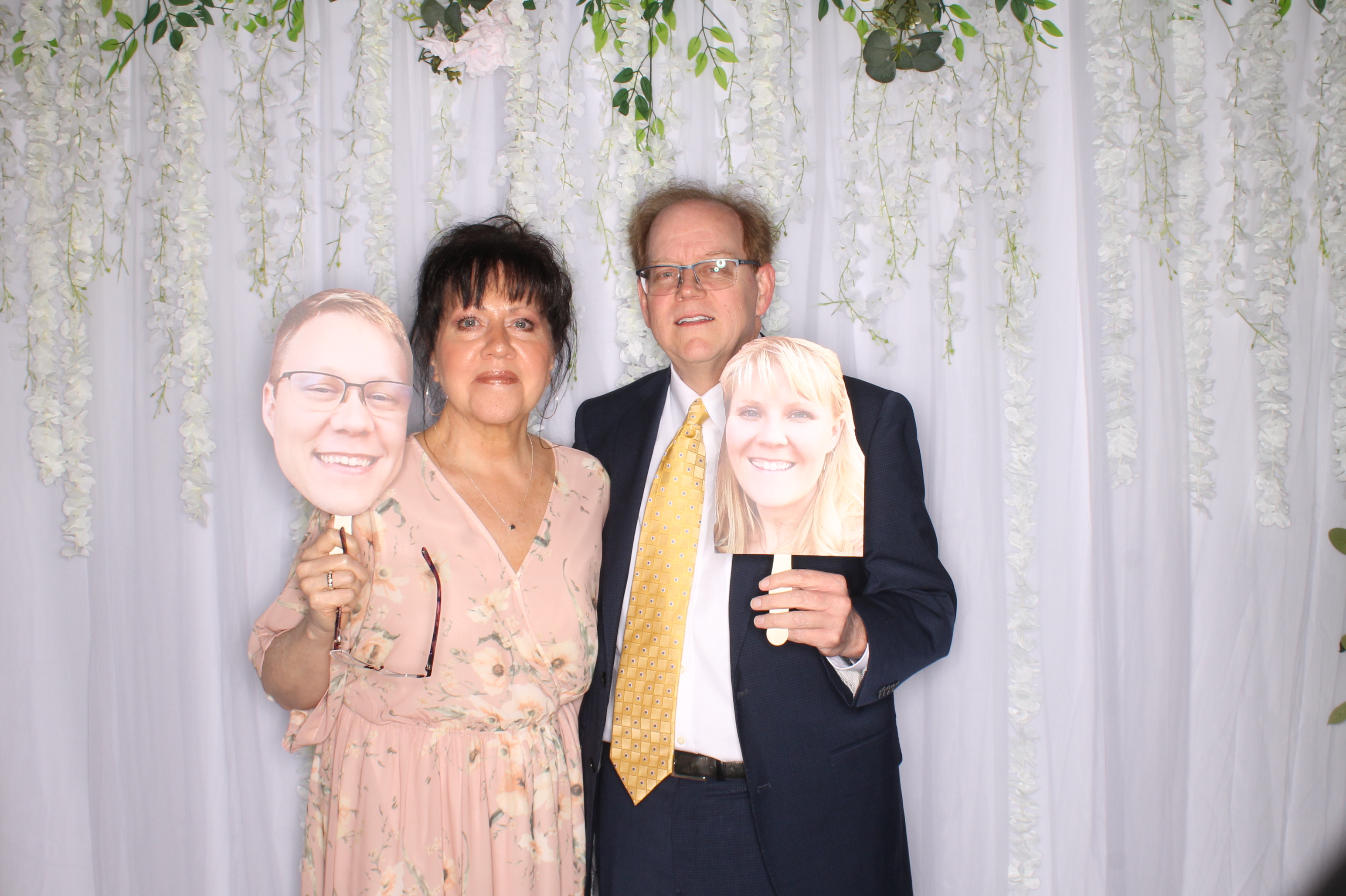 Taylor and Andrew's Wedding | View more photos from the event at gallery.photoboothcincy.com/u/PhotoBoothCincy/Taylor-and-Andrews-Wedding