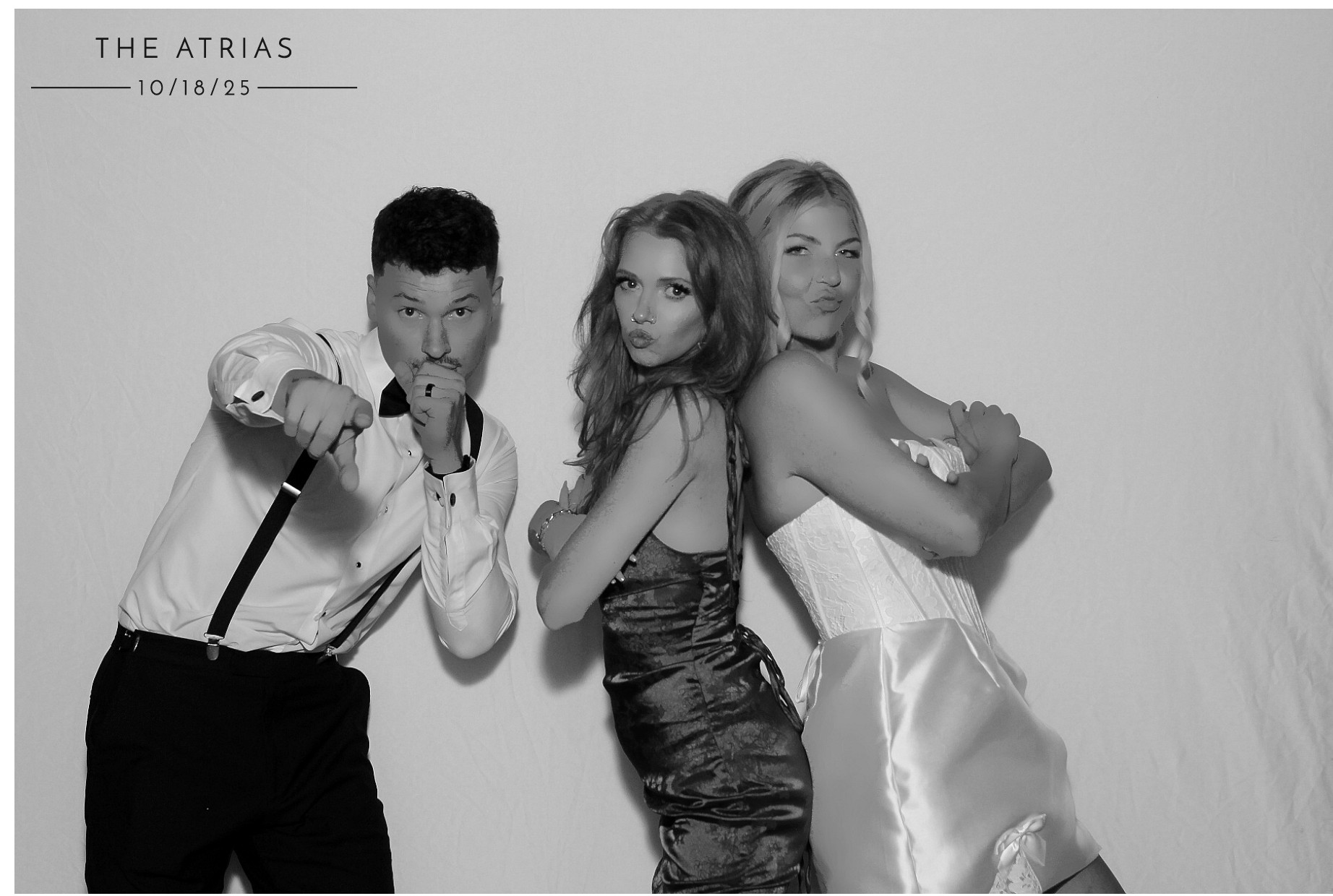 The Atria's | View more photos from the event at gallery.photoboothcincy.com/u/PhotoBoothCincy/The-Atrias