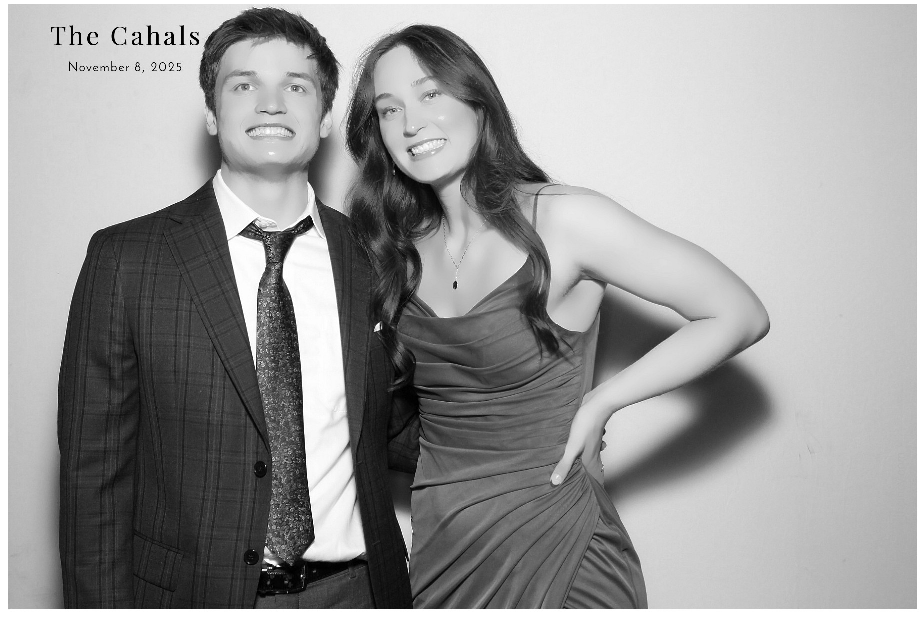 The Cahal's  | View more photos from the event at gallery.photoboothcincy.com/u/PhotoBoothCincy/The-Cahals