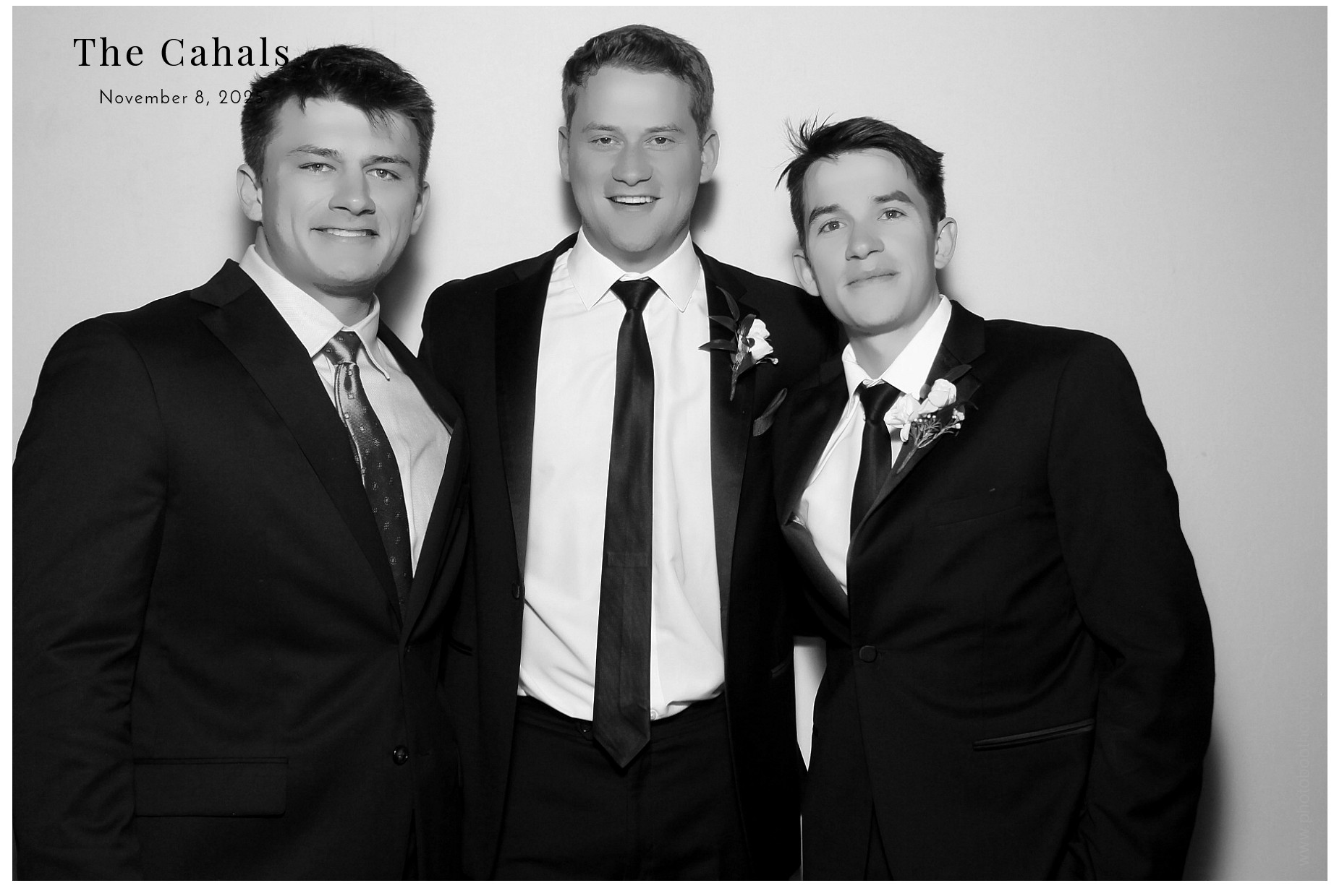 The Cahal's  | View more photos from the event at gallery.photoboothcincy.com/u/PhotoBoothCincy/The-Cahals