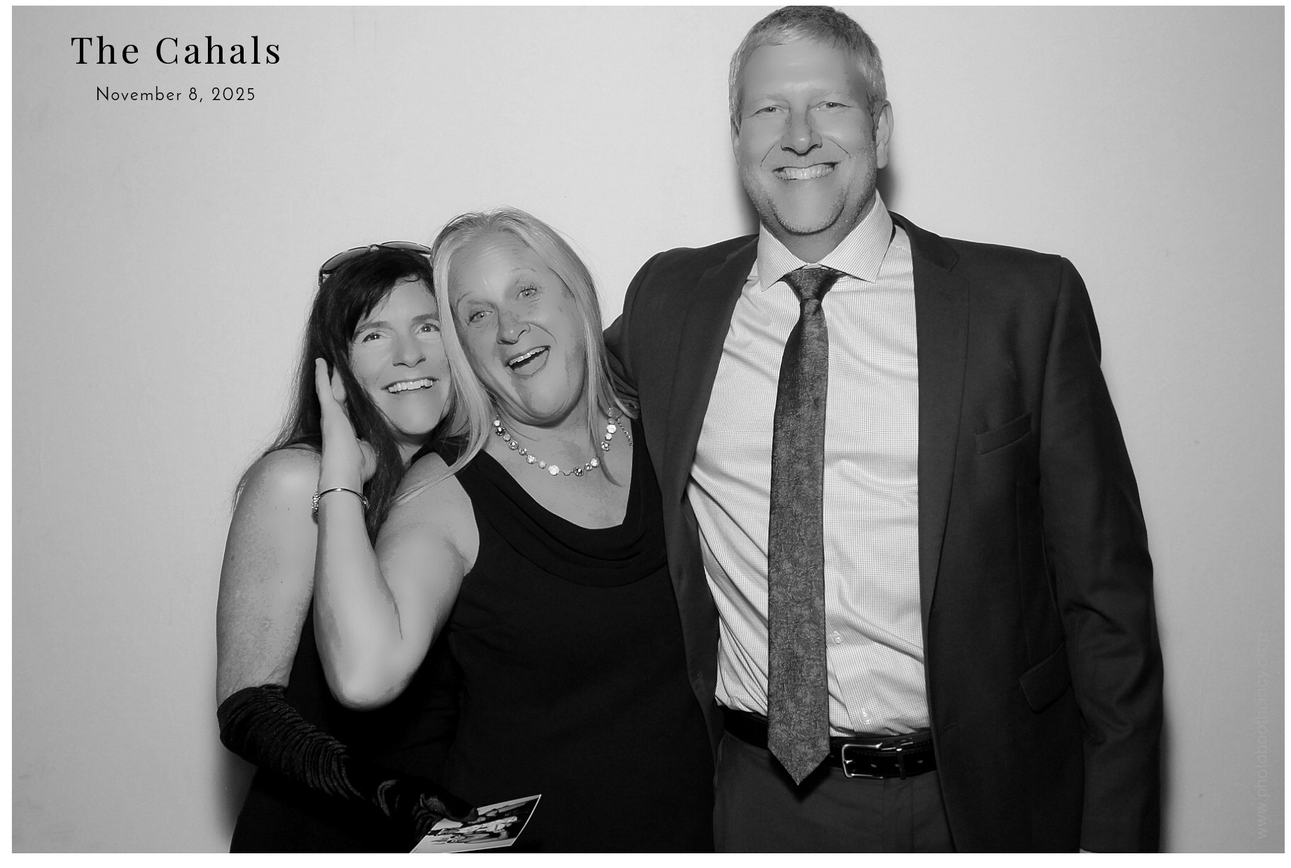 The Cahal's  | View more photos from the event at gallery.photoboothcincy.com/u/PhotoBoothCincy/The-Cahals