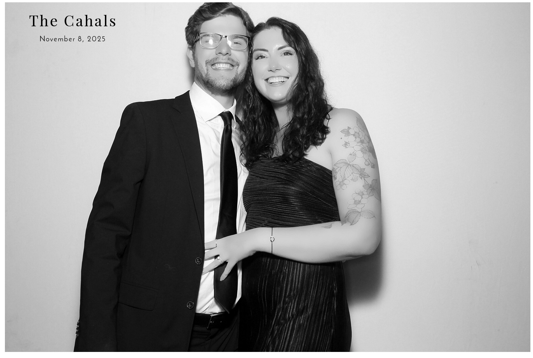 The Cahal's  | View more photos from the event at gallery.photoboothcincy.com/u/PhotoBoothCincy/The-Cahals