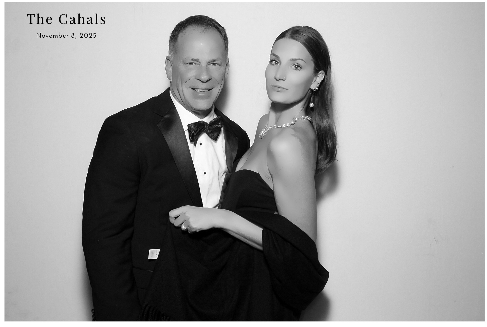 The Cahal's  | View more photos from the event at gallery.photoboothcincy.com/u/PhotoBoothCincy/The-Cahals