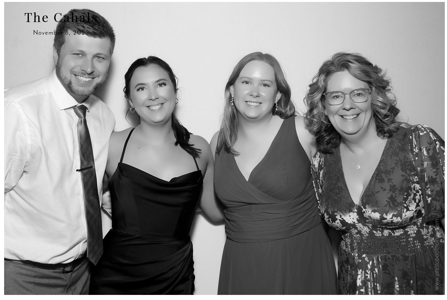 The Cahal's  | View more photos from the event at gallery.photoboothcincy.com/u/PhotoBoothCincy/The-Cahals