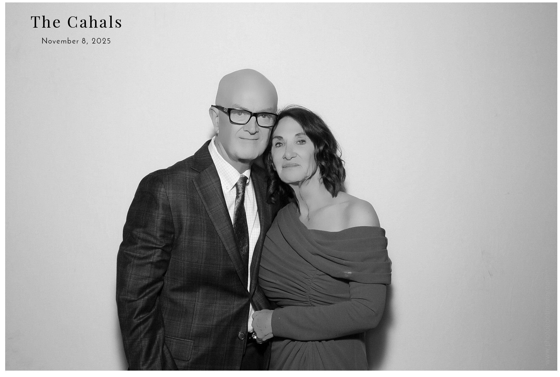 The Cahal's  | View more photos from the event at gallery.photoboothcincy.com/u/PhotoBoothCincy/The-Cahals