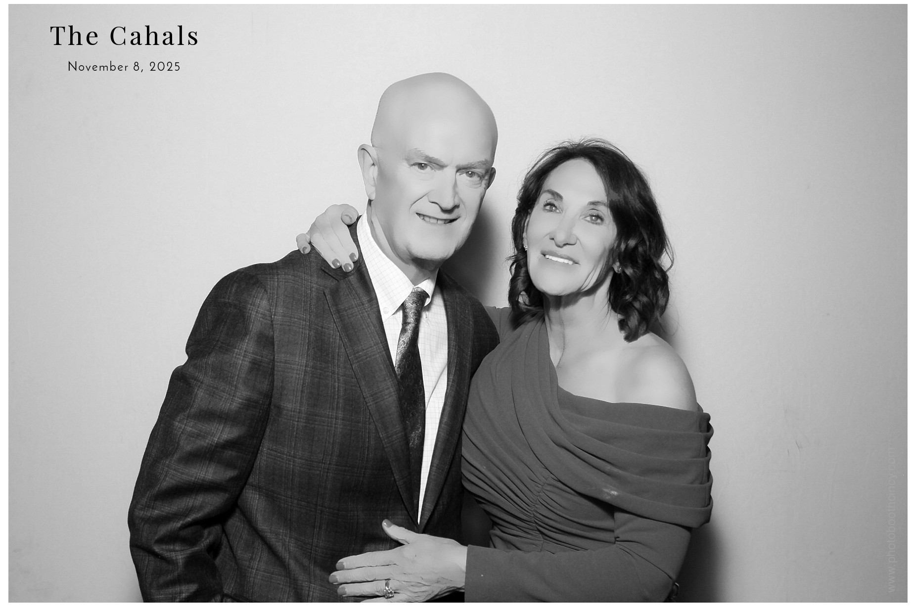 The Cahal's  | View more photos from the event at gallery.photoboothcincy.com/u/PhotoBoothCincy/The-Cahals