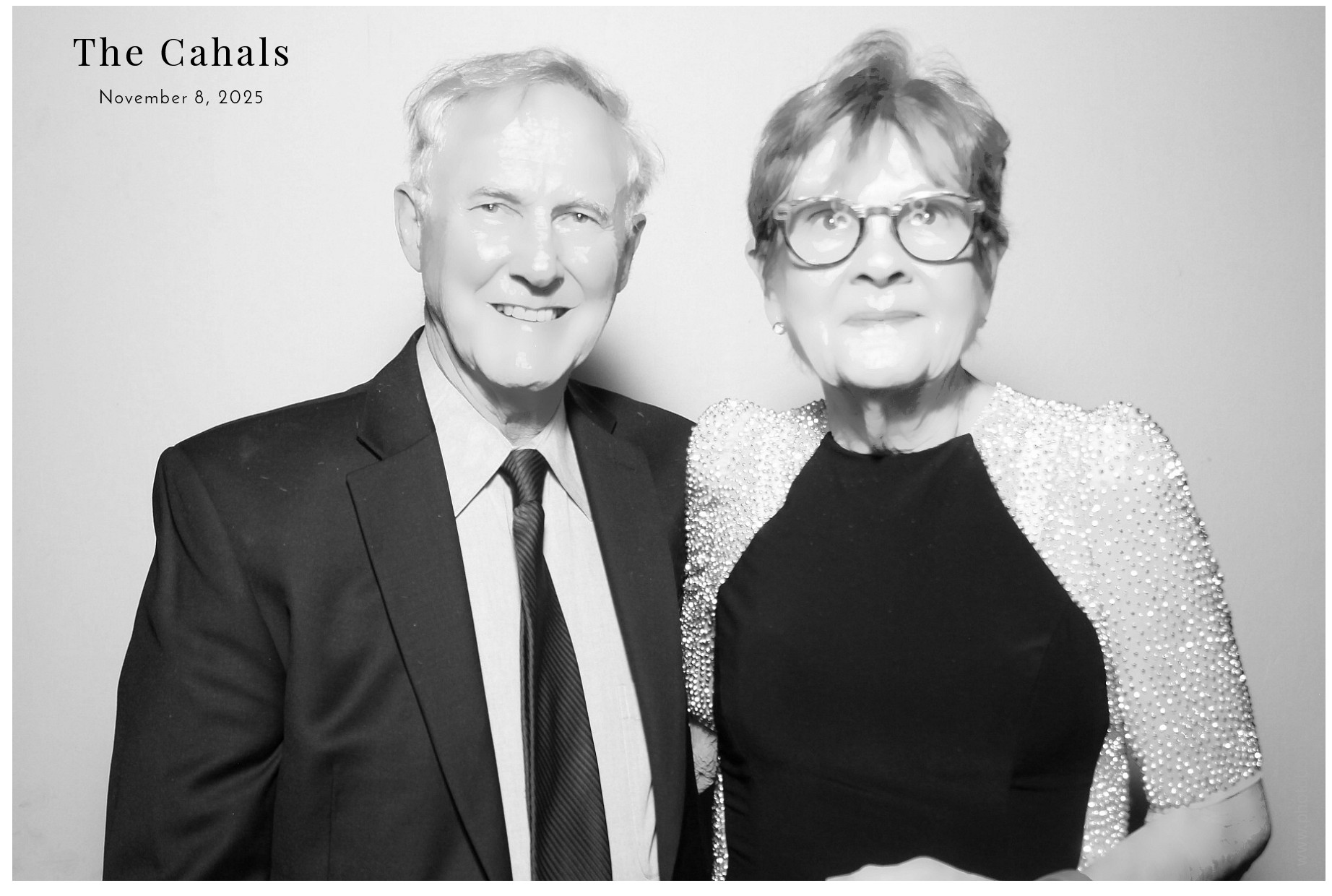The Cahal's  | View more photos from the event at gallery.photoboothcincy.com/u/PhotoBoothCincy/The-Cahals