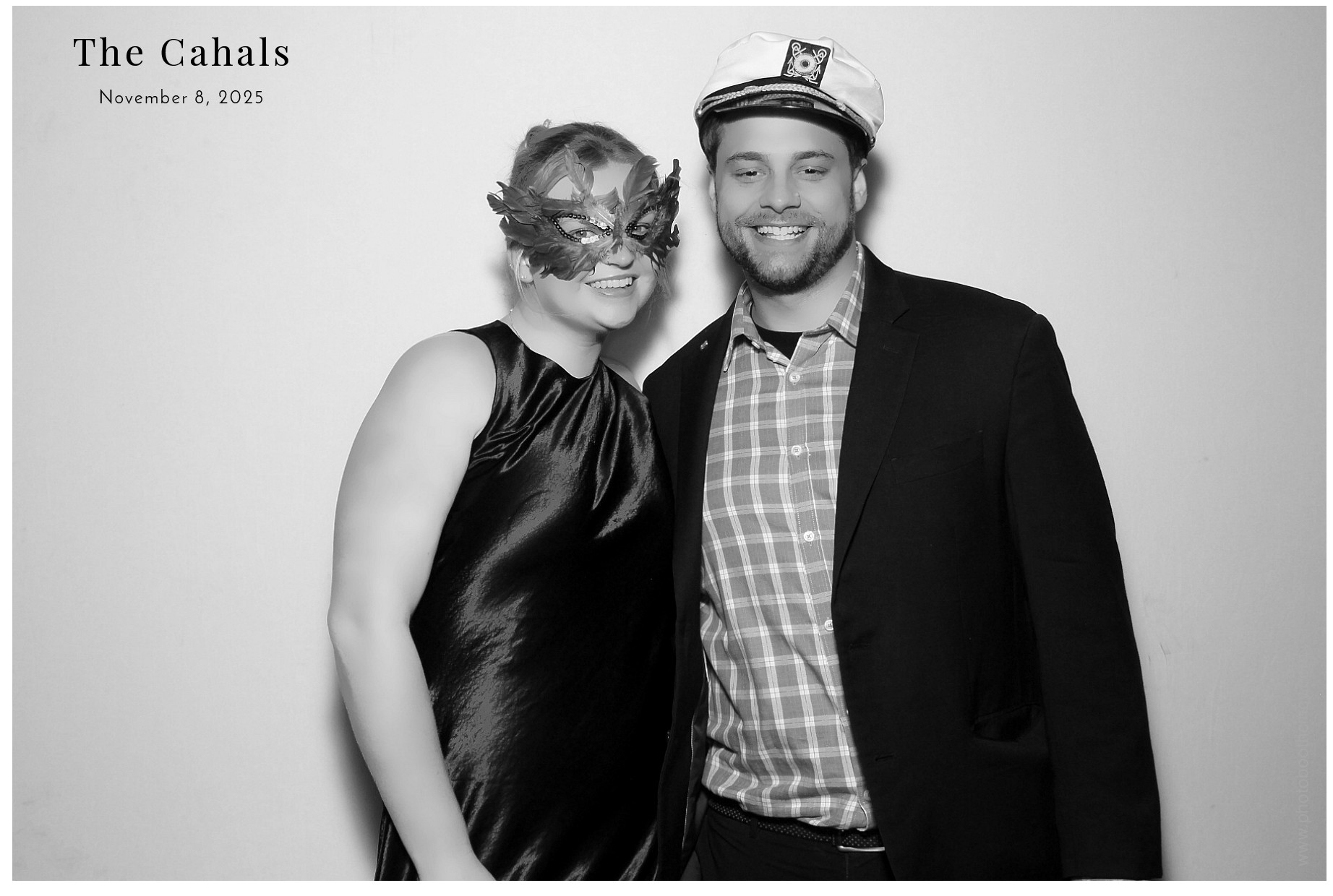 The Cahal's  | View more photos from the event at gallery.photoboothcincy.com/u/PhotoBoothCincy/The-Cahals