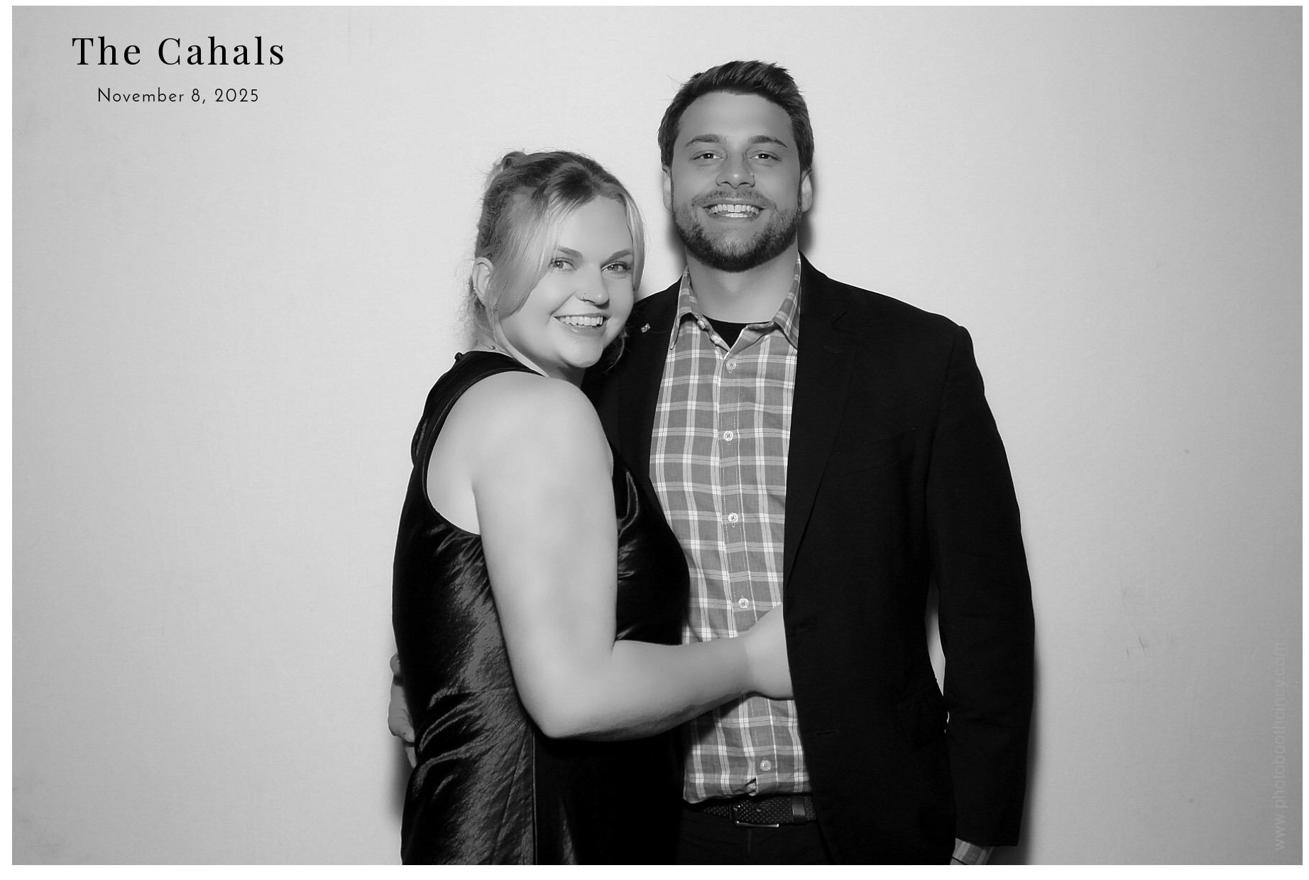 The Cahal's  | View more photos from the event at gallery.photoboothcincy.com/u/PhotoBoothCincy/The-Cahals