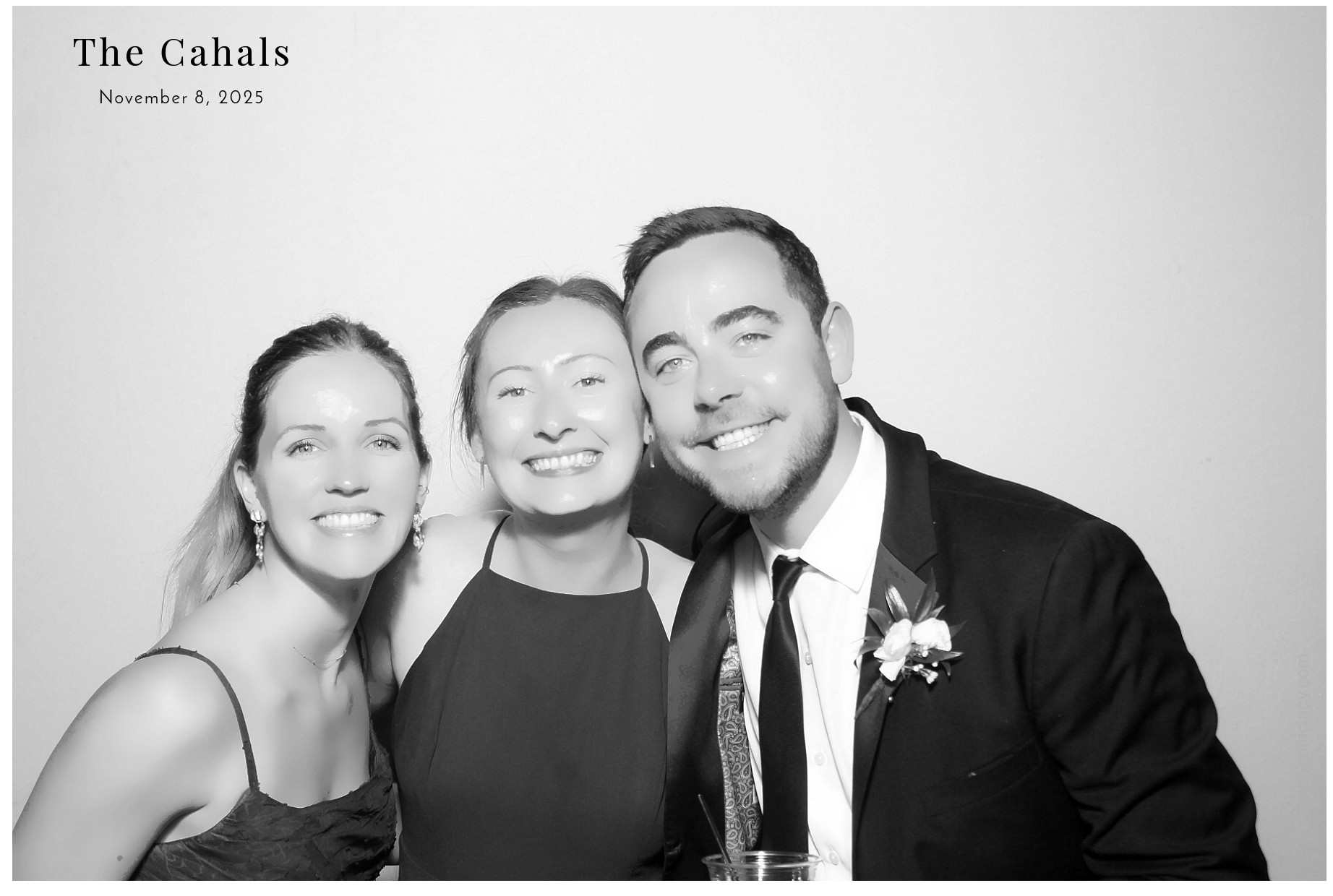 The Cahal's  | View more photos from the event at gallery.photoboothcincy.com/u/PhotoBoothCincy/The-Cahals