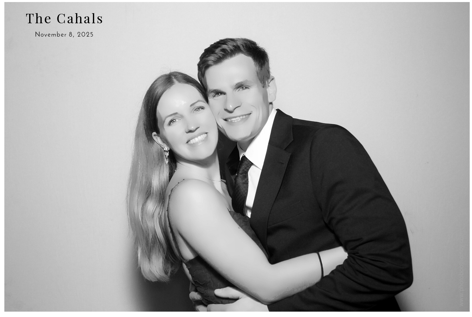 The Cahal's  | View more photos from the event at gallery.photoboothcincy.com/u/PhotoBoothCincy/The-Cahals