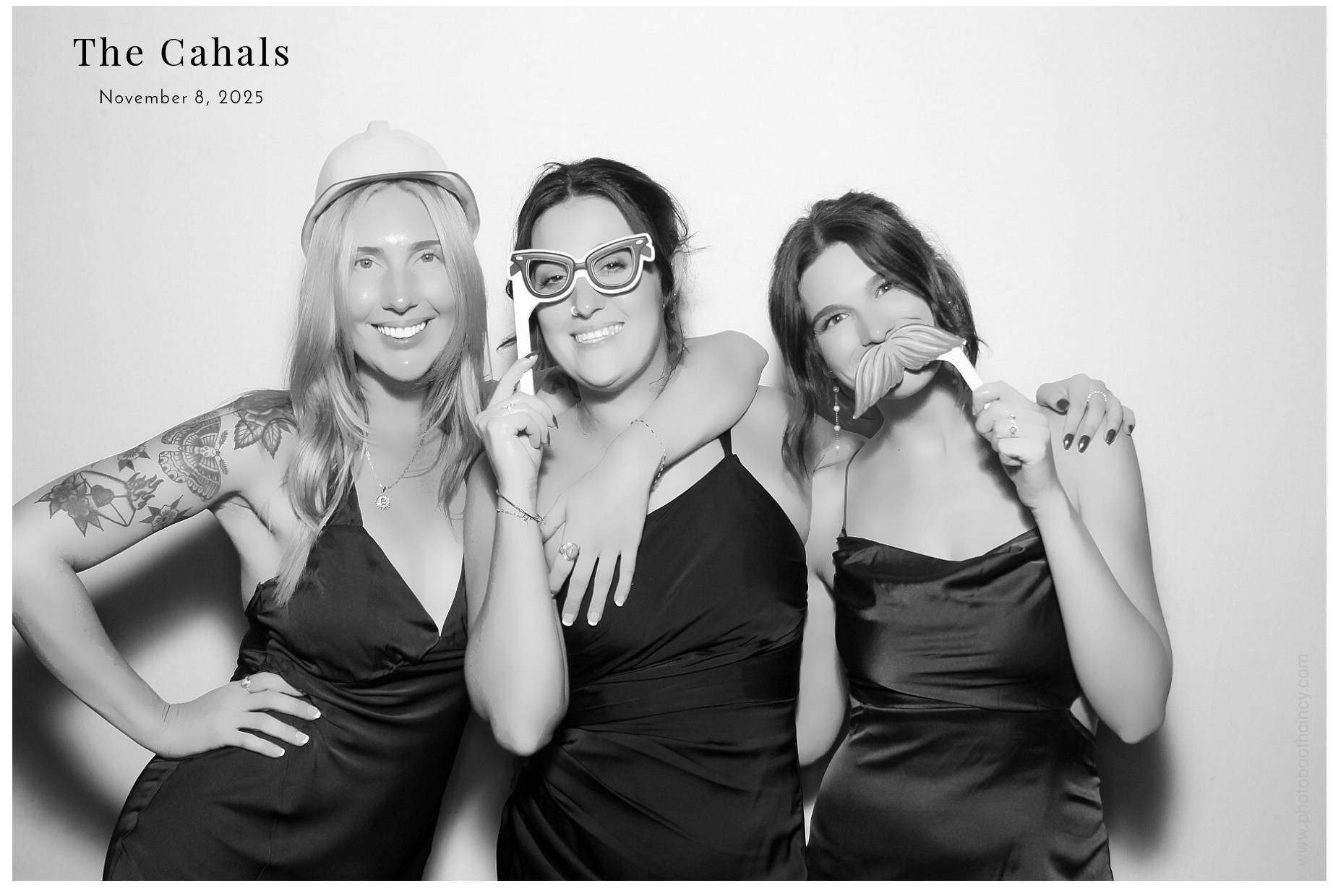 The Cahal's  | View more photos from the event at gallery.photoboothcincy.com/u/PhotoBoothCincy/The-Cahals