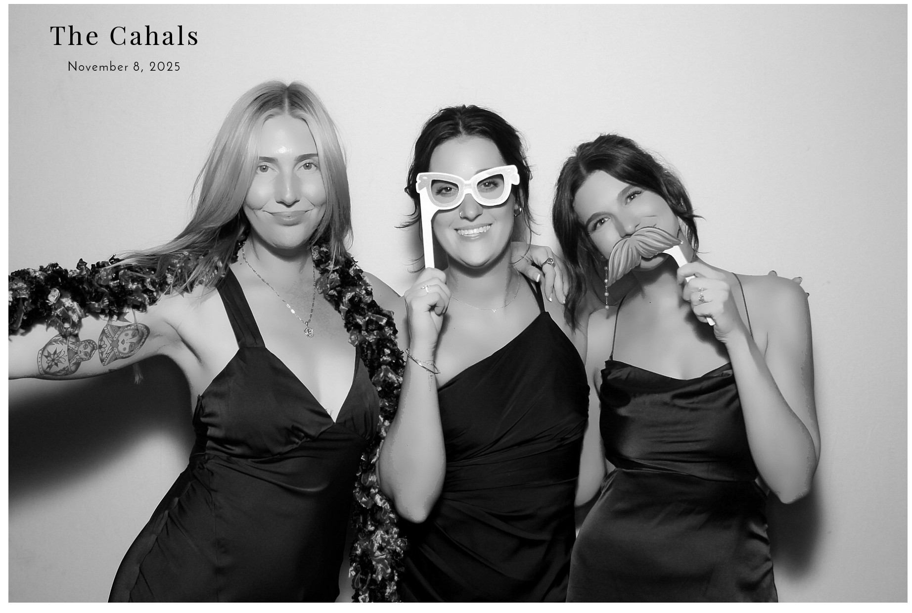The Cahal's  | View more photos from the event at gallery.photoboothcincy.com/u/PhotoBoothCincy/The-Cahals