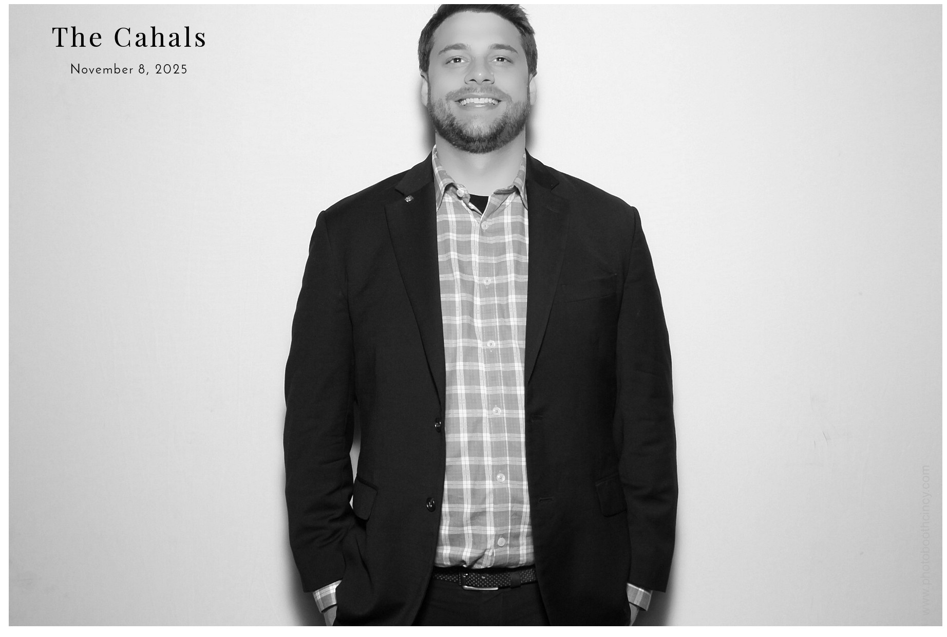 The Cahal's  | View more photos from the event at gallery.photoboothcincy.com/u/PhotoBoothCincy/The-Cahals