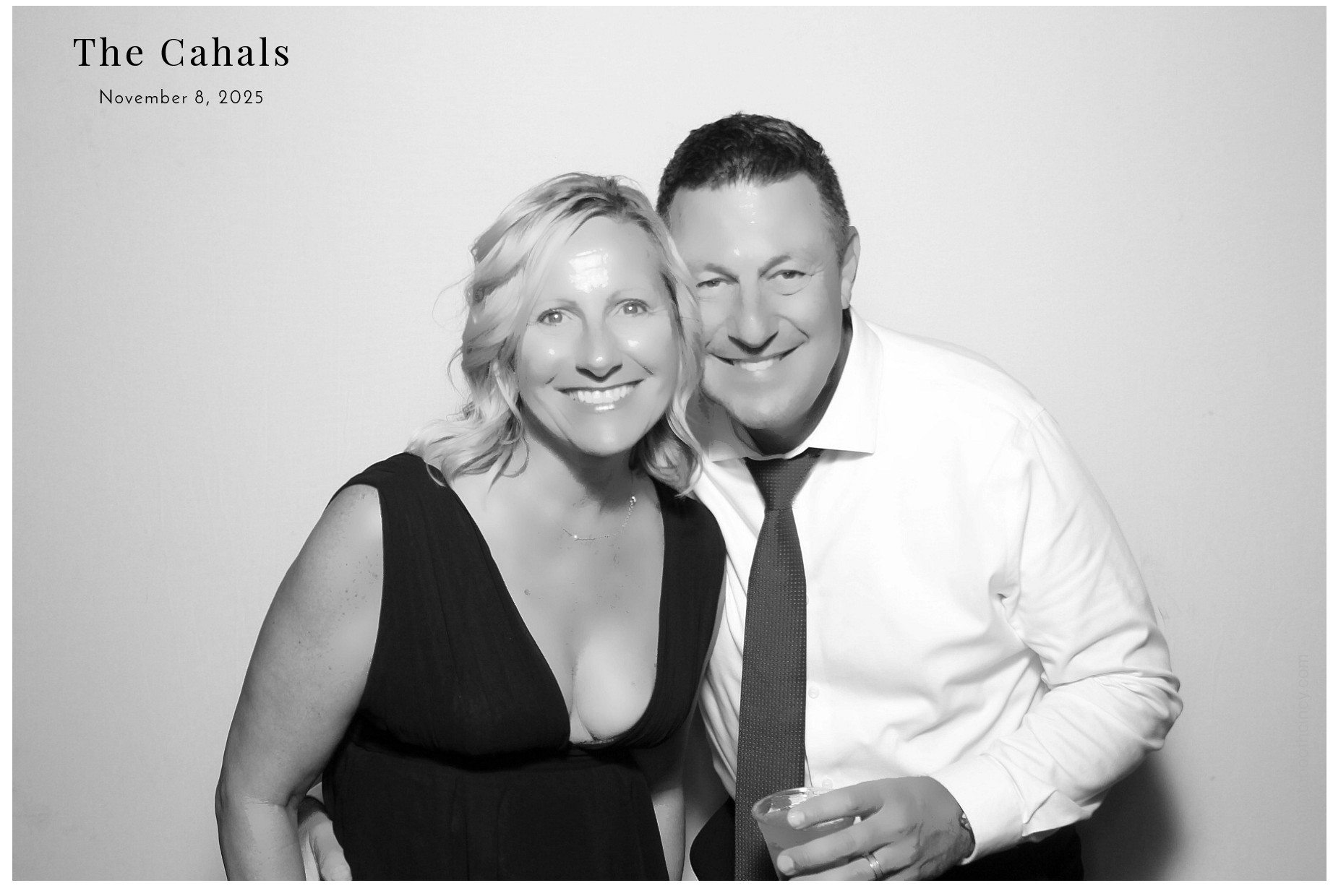 The Cahal's  | View more photos from the event at gallery.photoboothcincy.com/u/PhotoBoothCincy/The-Cahals