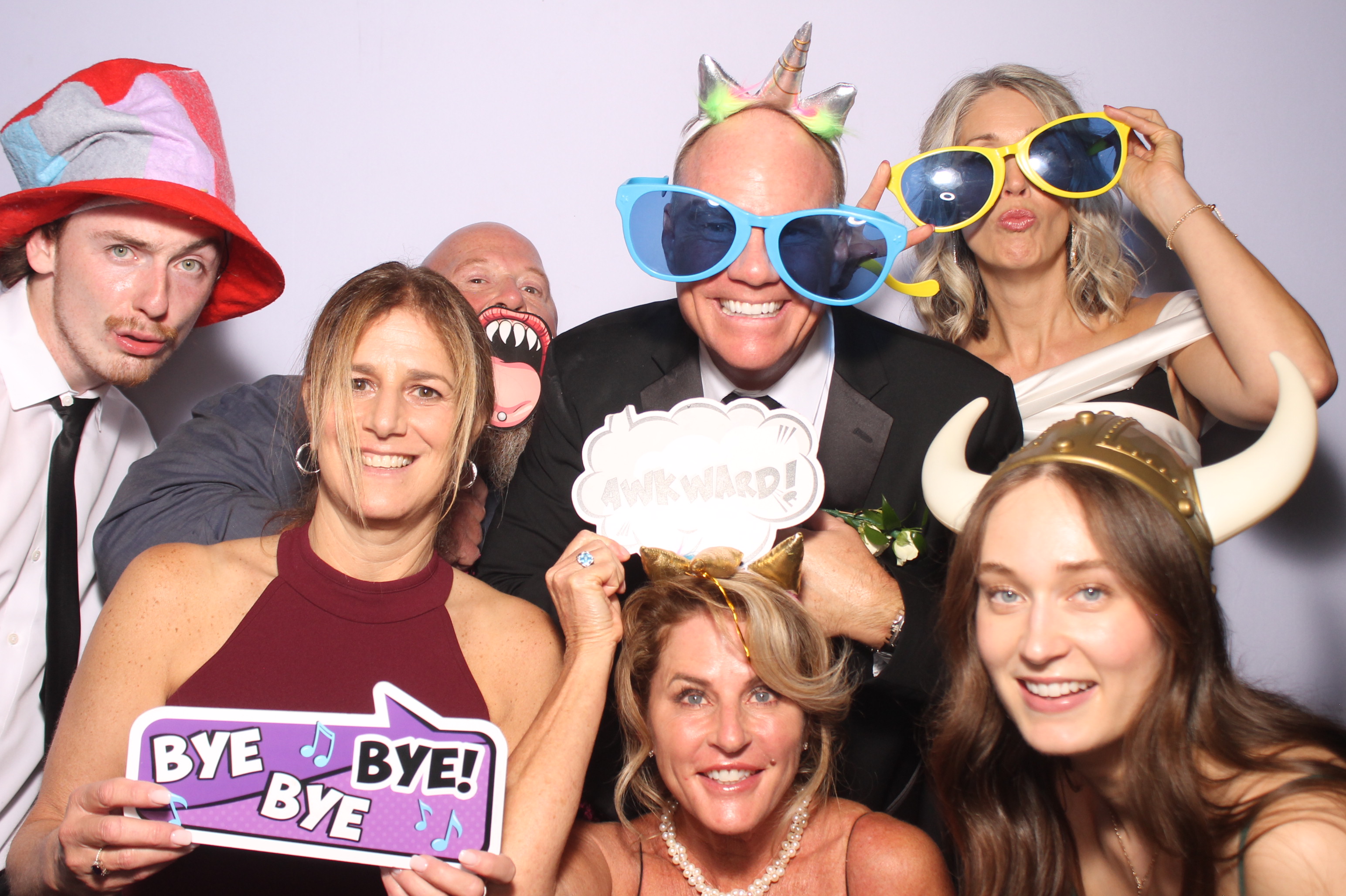 The Cahal's  | View more photos from the event at gallery.photoboothcincy.com/u/PhotoBoothCincy/The-Cahals