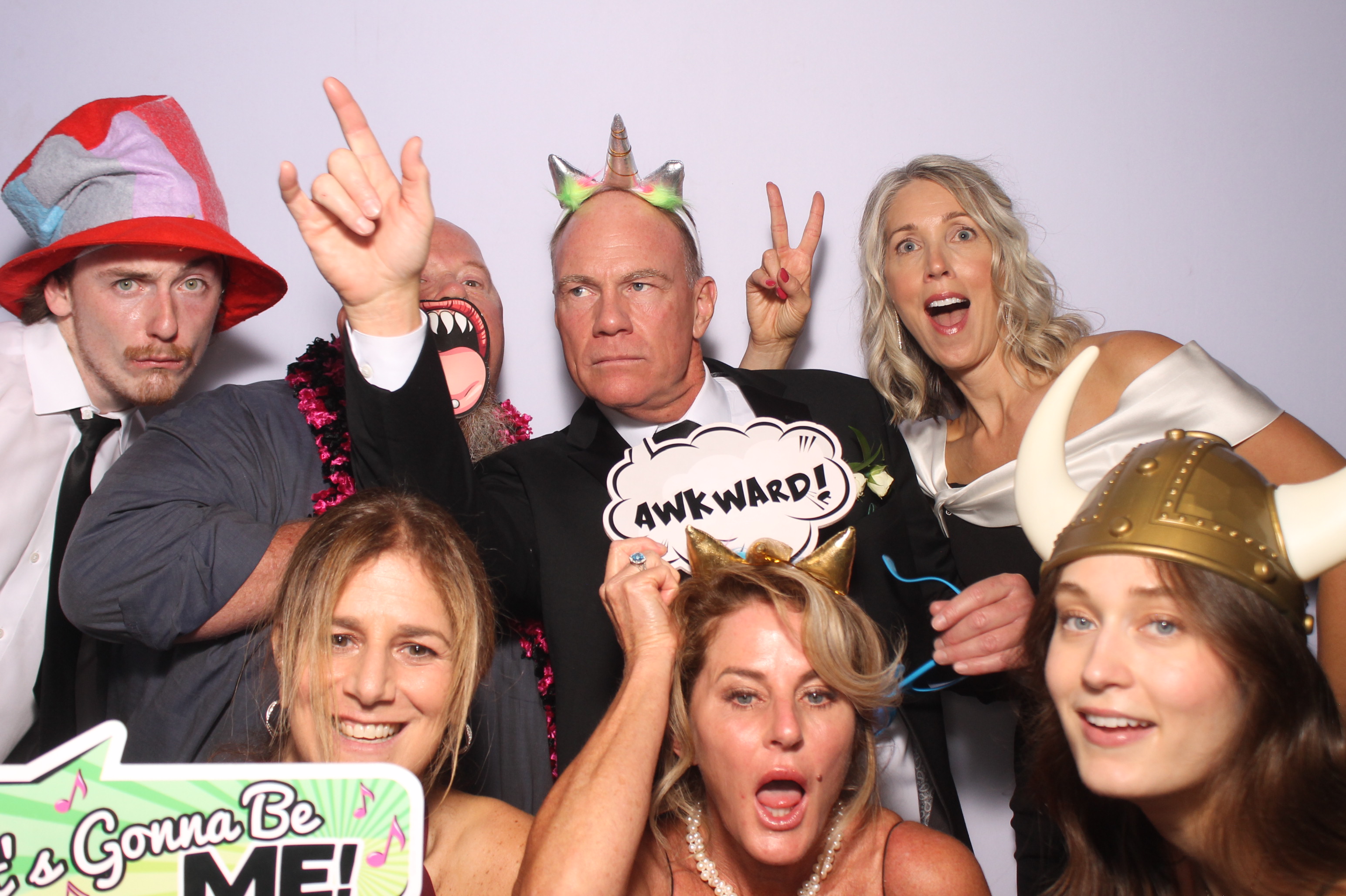 The Cahal's  | View more photos from the event at gallery.photoboothcincy.com/u/PhotoBoothCincy/The-Cahals