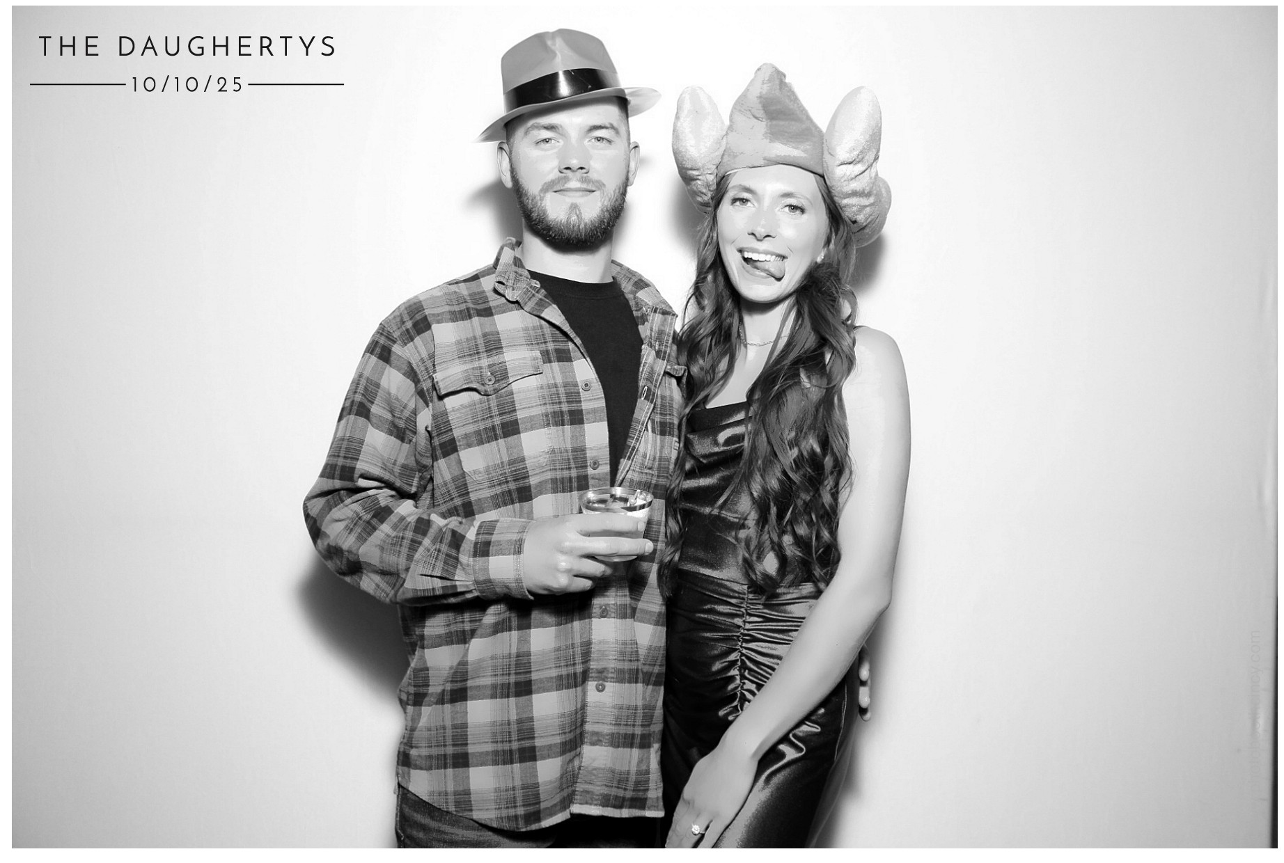 The Daugherty's | View more photos from the event at gallery.photoboothcincy.com/u/PhotoBoothCincy/The-Daughertys