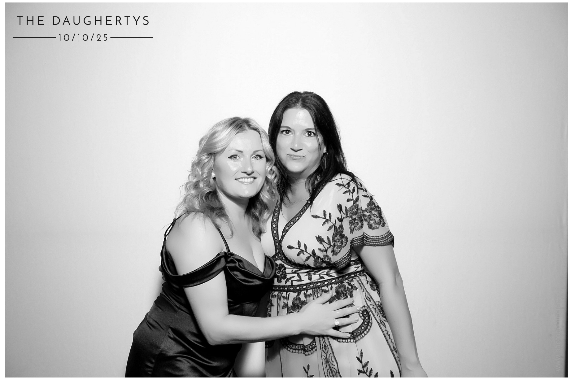 The Daugherty's | View more photos from the event at gallery.photoboothcincy.com/u/PhotoBoothCincy/The-Daughertys