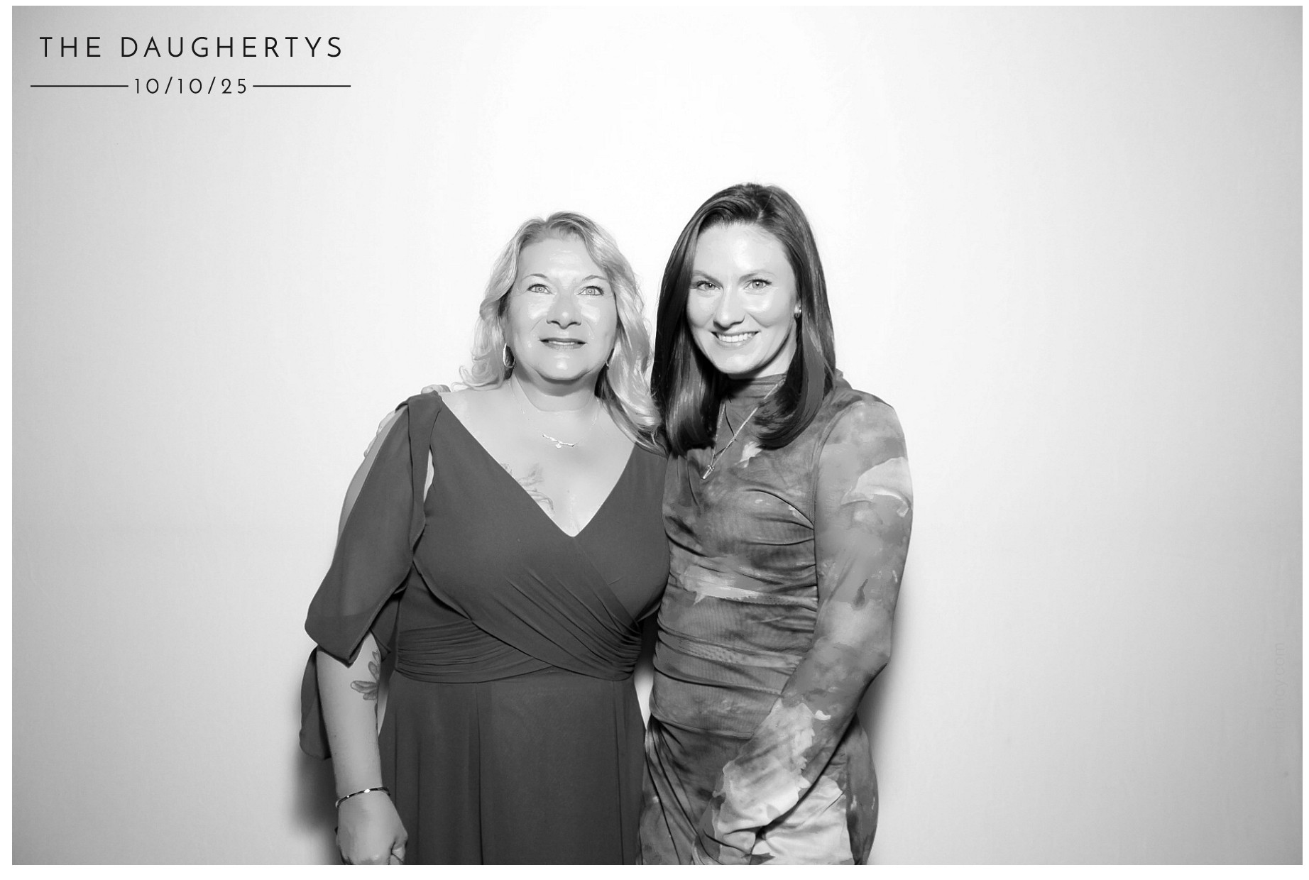 The Daugherty's | View more photos from the event at gallery.photoboothcincy.com/u/PhotoBoothCincy/The-Daughertys