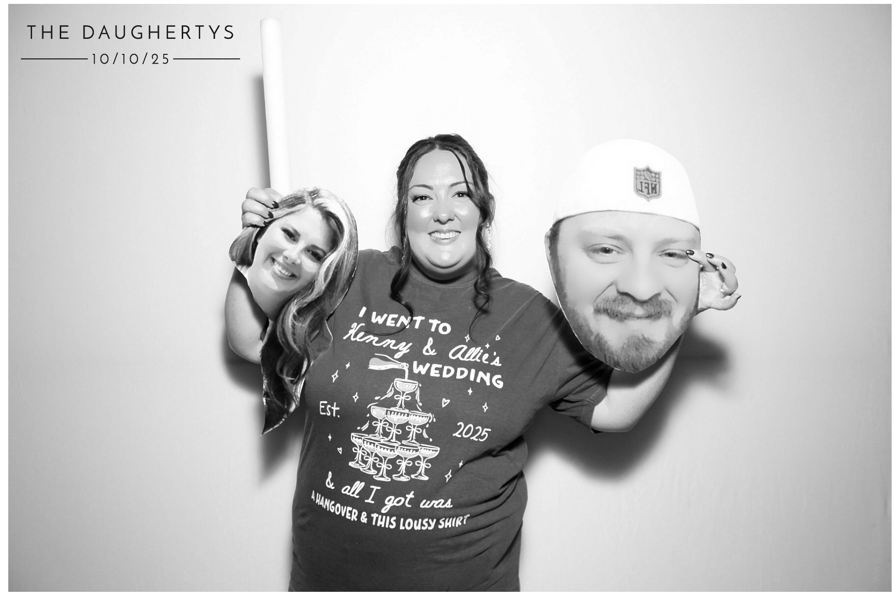The Daugherty's | View more photos from the event at gallery.photoboothcincy.com/u/PhotoBoothCincy/The-Daughertys
