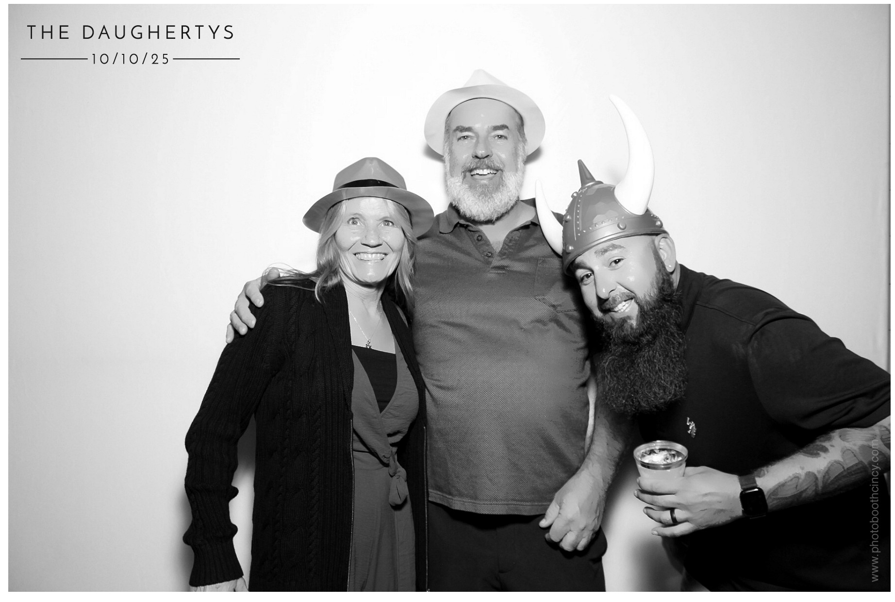 The Daugherty's | View more photos from the event at gallery.photoboothcincy.com/u/PhotoBoothCincy/The-Daughertys