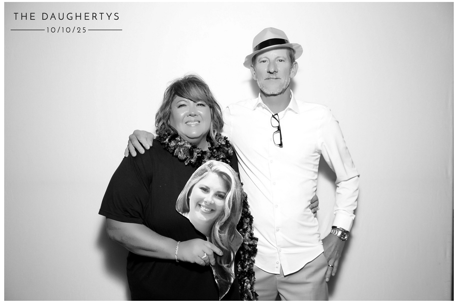 The Daugherty's | View more photos from the event at gallery.photoboothcincy.com/u/PhotoBoothCincy/The-Daughertys