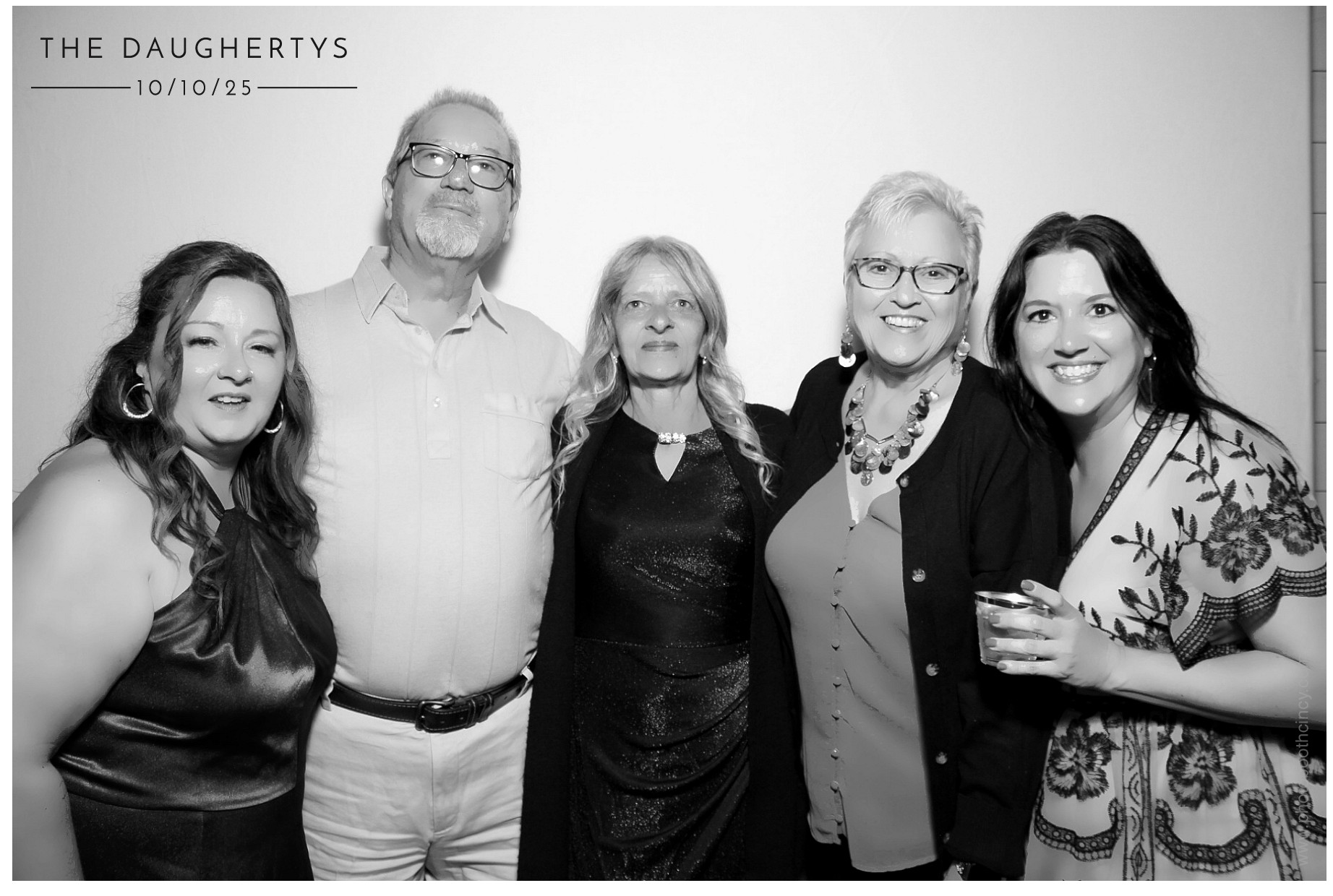 The Daugherty's | View more photos from the event at gallery.photoboothcincy.com/u/PhotoBoothCincy/The-Daughertys