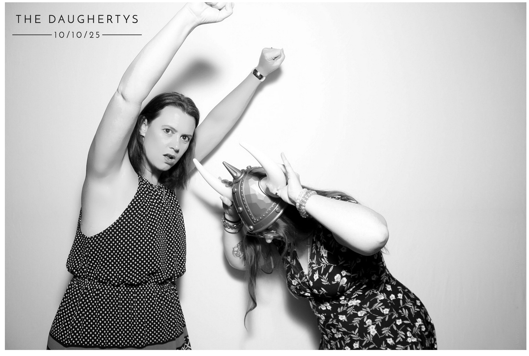 The Daugherty's | View more photos from the event at gallery.photoboothcincy.com/u/PhotoBoothCincy/The-Daughertys