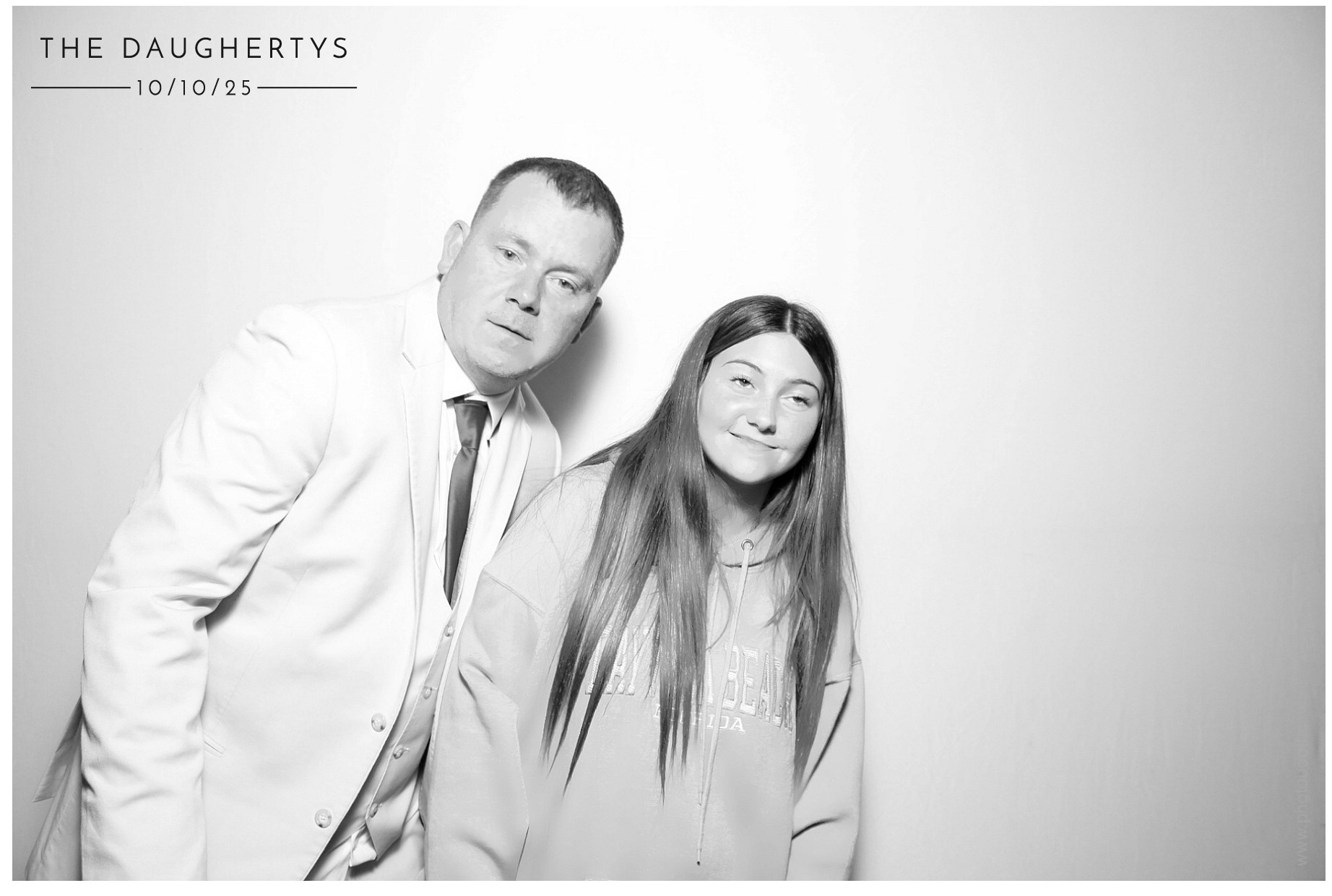 The Daugherty's | View more photos from the event at gallery.photoboothcincy.com/u/PhotoBoothCincy/The-Daughertys