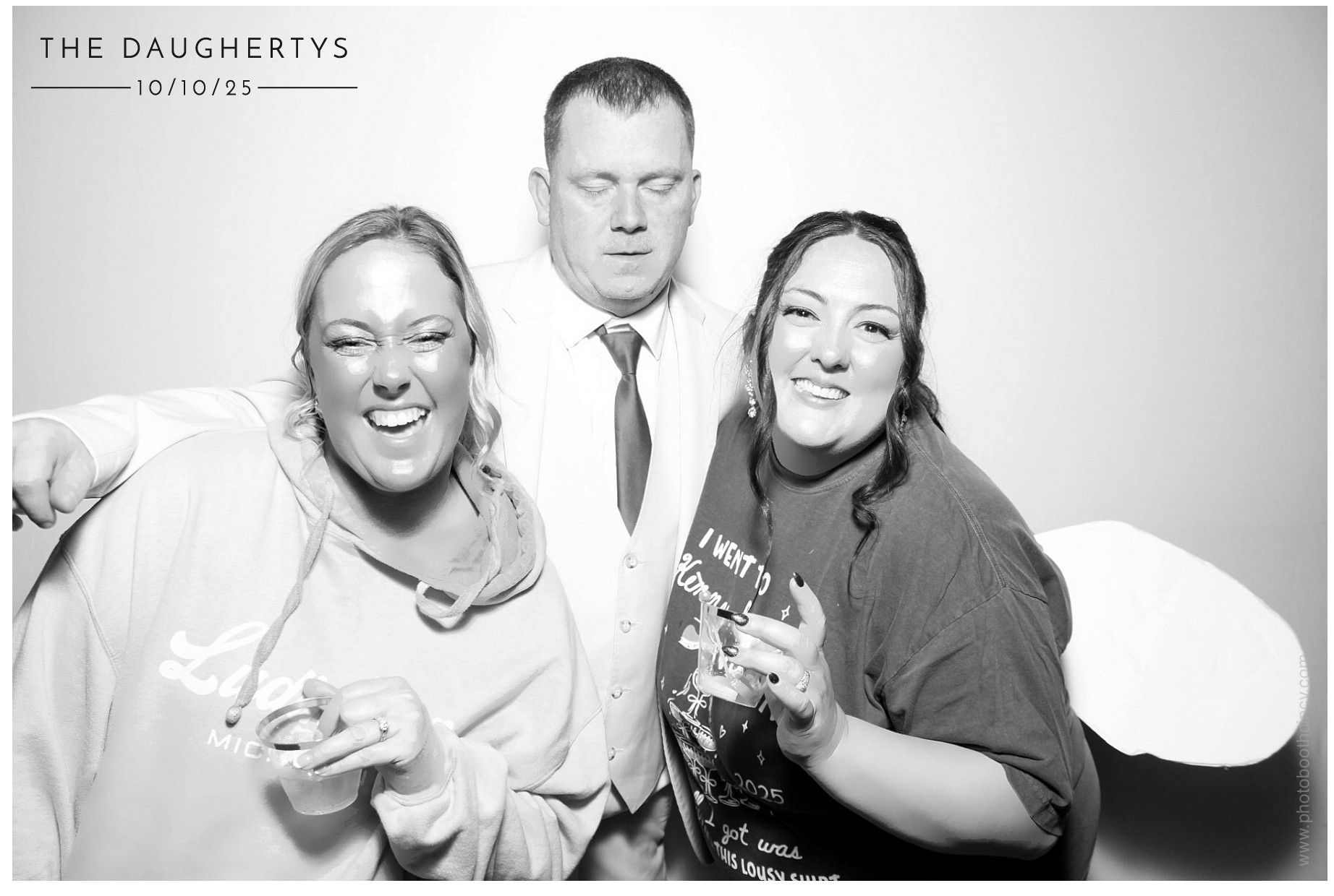 The Daugherty's | View more photos from the event at gallery.photoboothcincy.com/u/PhotoBoothCincy/The-Daughertys