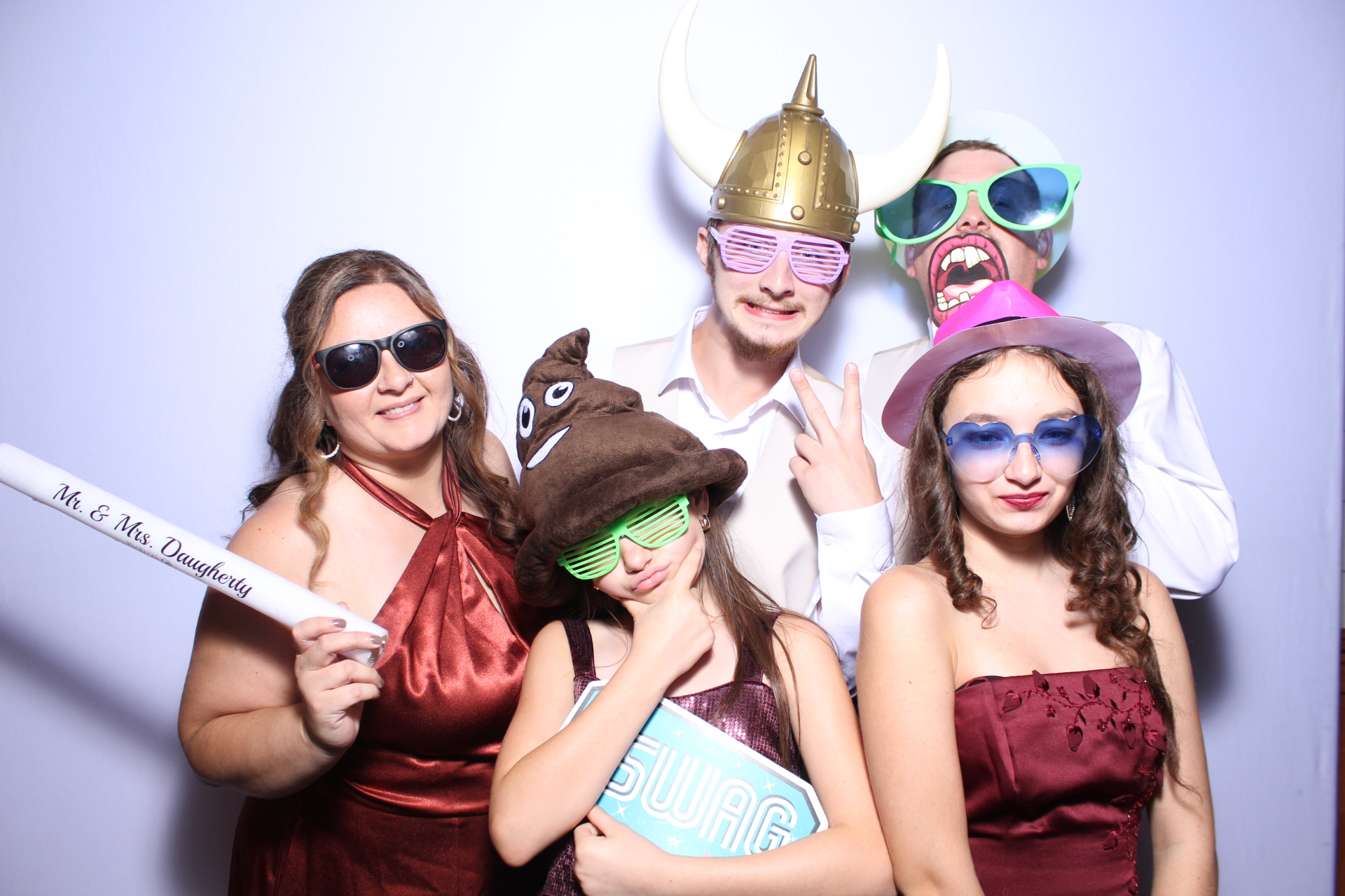 The Daugherty's | View more photos from the event at gallery.photoboothcincy.com/u/PhotoBoothCincy/The-Daughertys