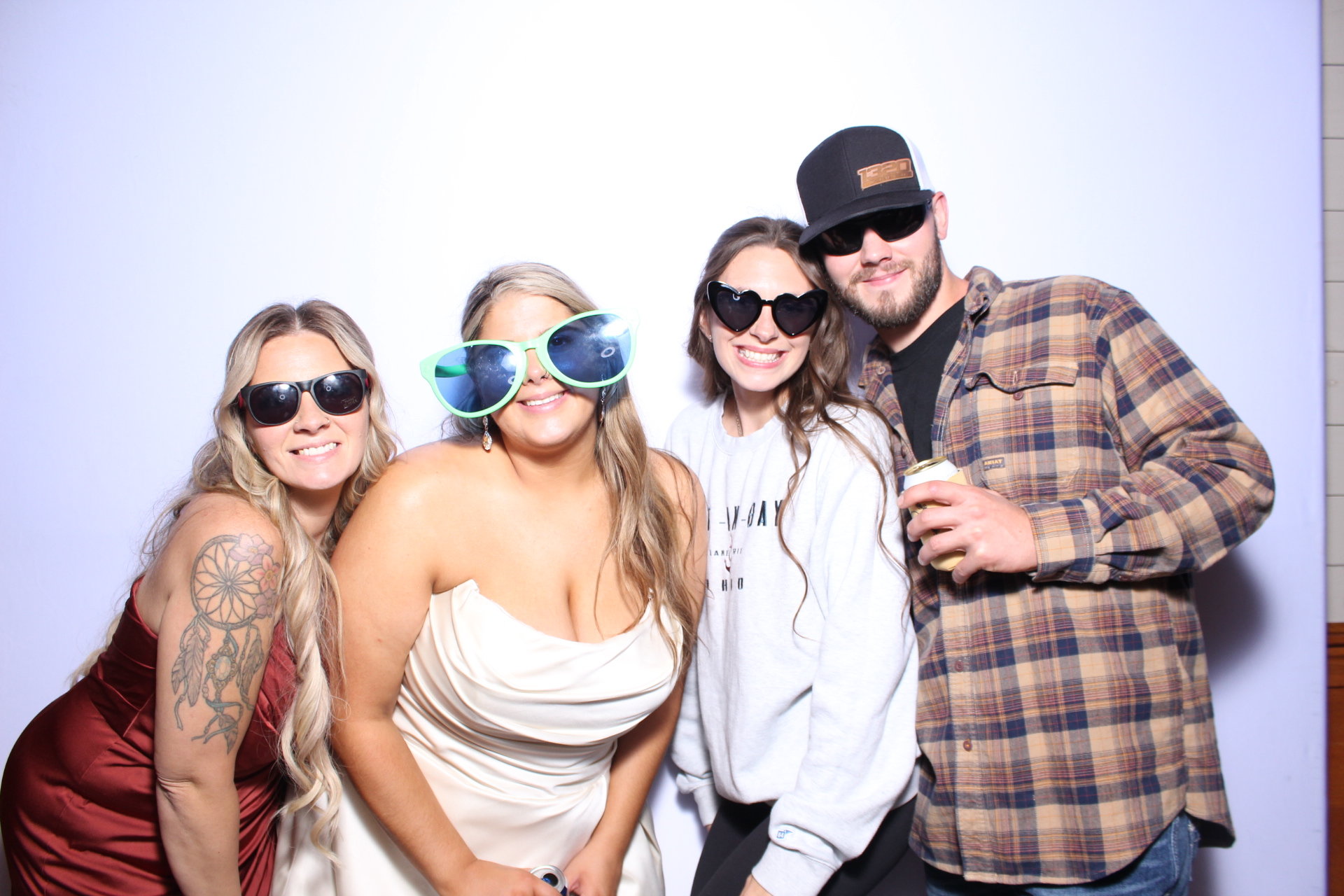 The Daugherty's | View more photos from the event at gallery.photoboothcincy.com/u/PhotoBoothCincy/The-Daughertys