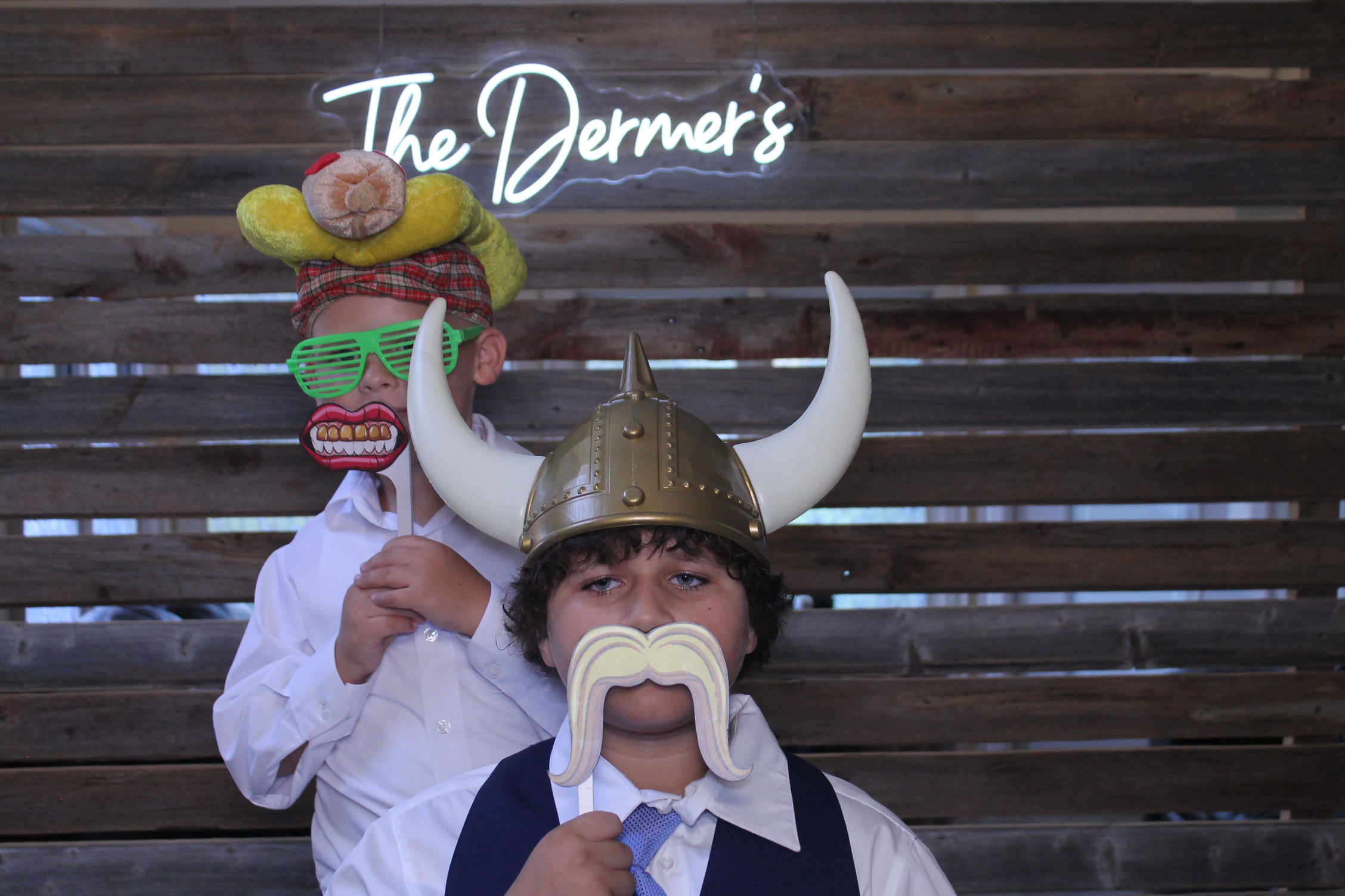 The Dermers | View more photos from the event at gallery.photoboothcincy.com/u/PhotoBoothCincy/The-Dermers