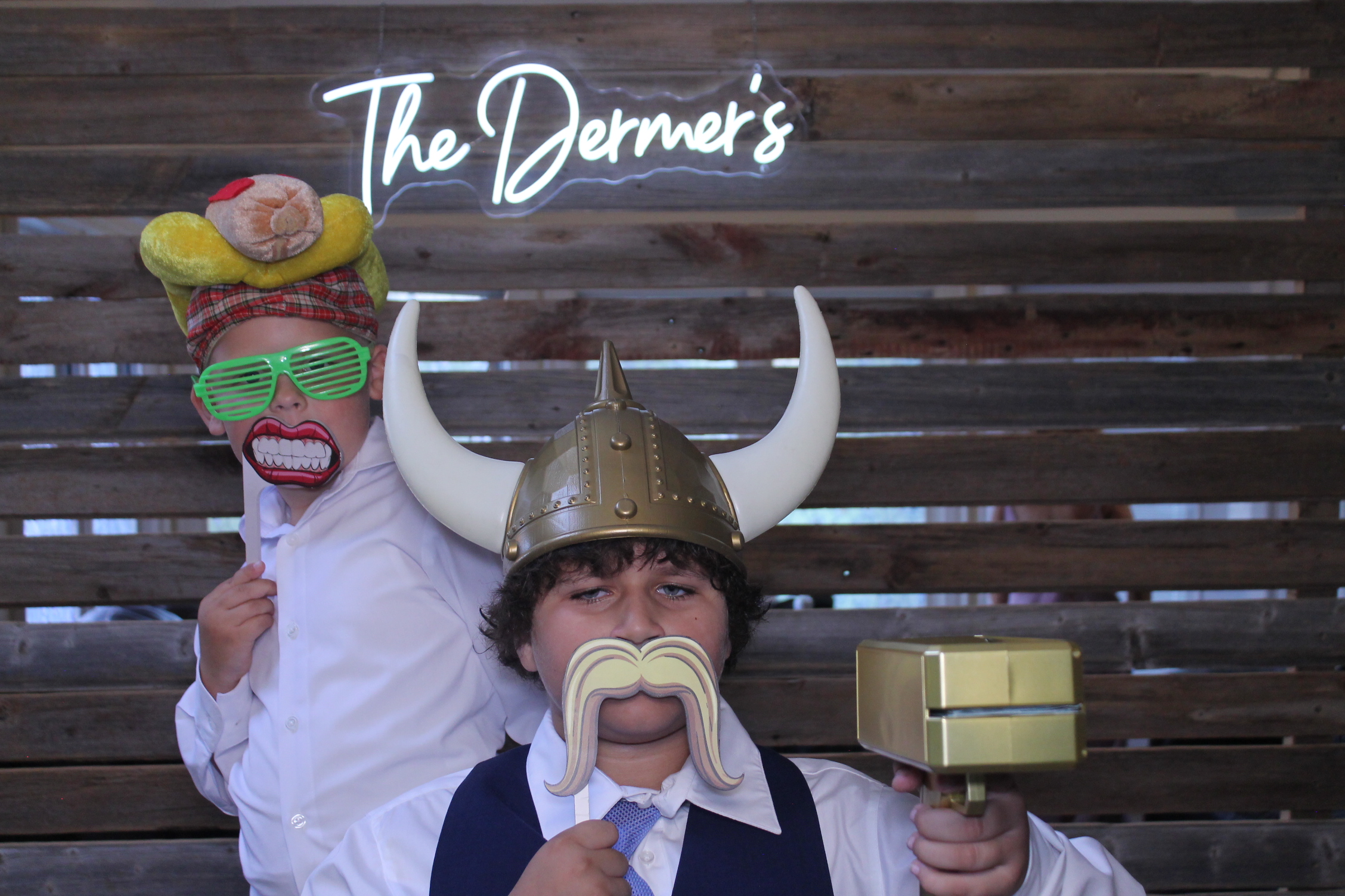 The Dermers | View more photos from the event at gallery.photoboothcincy.com/u/PhotoBoothCincy/The-Dermers