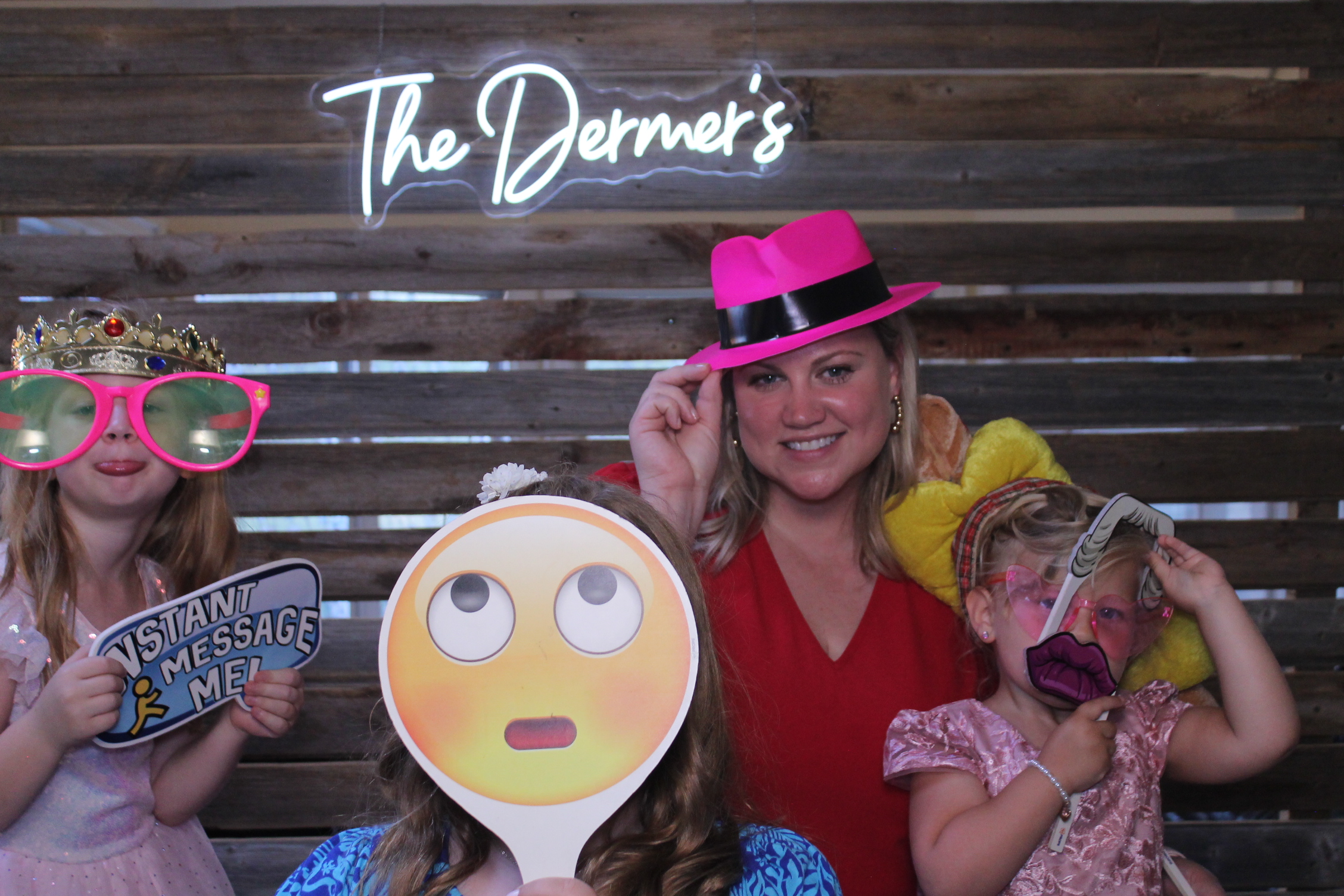 The Dermers | View more photos from the event at gallery.photoboothcincy.com/u/PhotoBoothCincy/The-Dermers