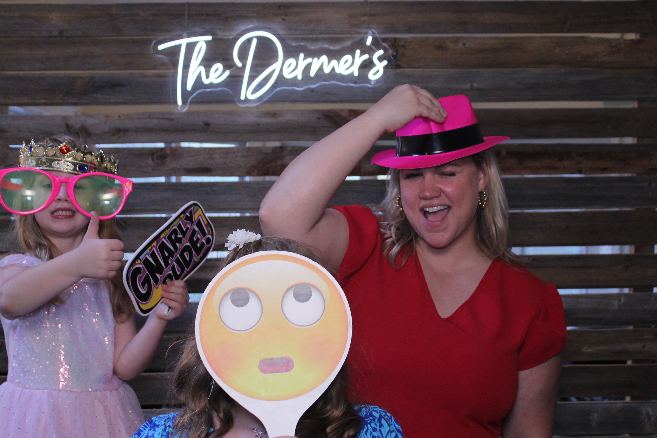 The Dermers | View more photos from the event at gallery.photoboothcincy.com/u/PhotoBoothCincy/The-Dermers