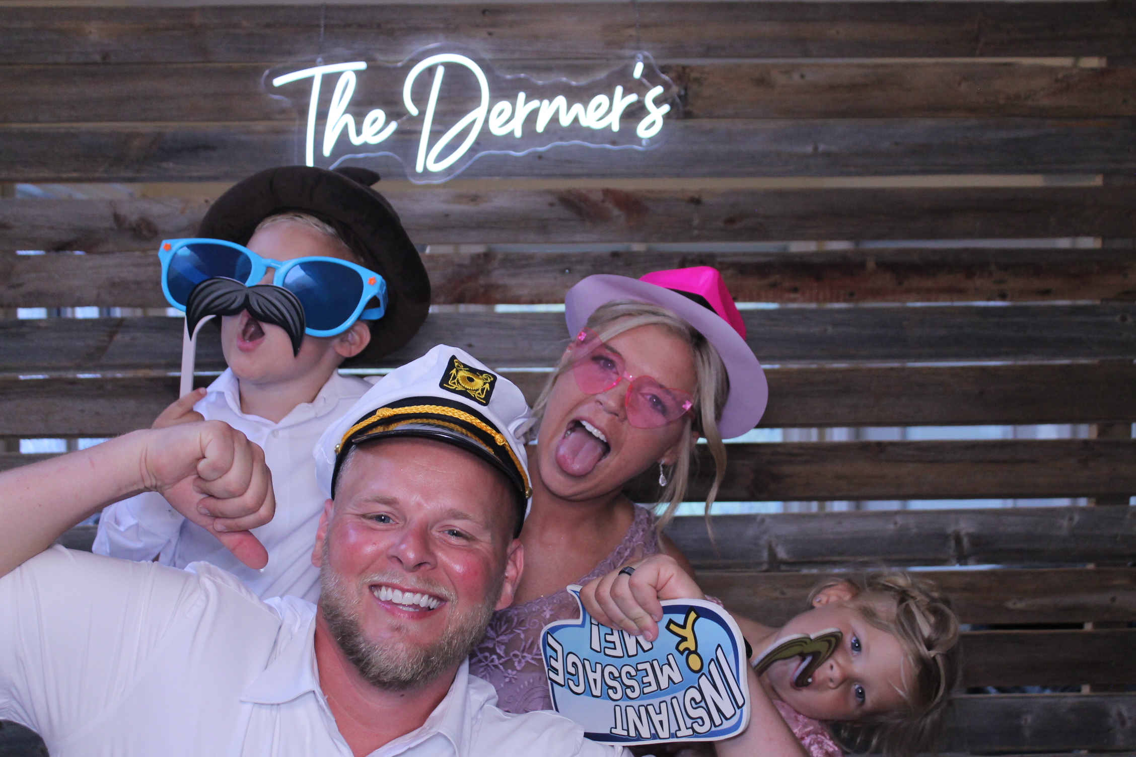 The Dermers | View more photos from the event at gallery.photoboothcincy.com/u/PhotoBoothCincy/The-Dermers