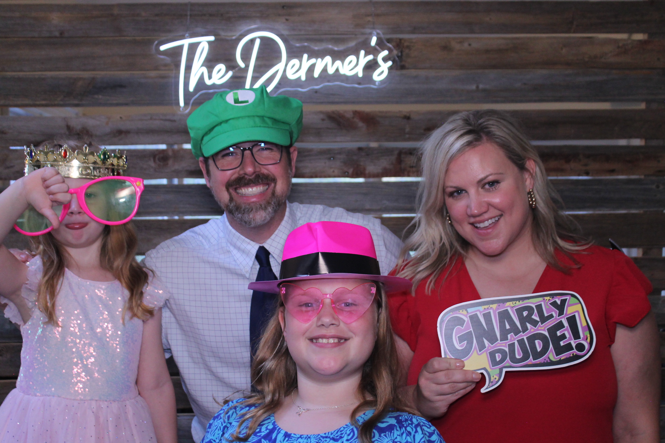 The Dermers | View more photos from the event at gallery.photoboothcincy.com/u/PhotoBoothCincy/The-Dermers