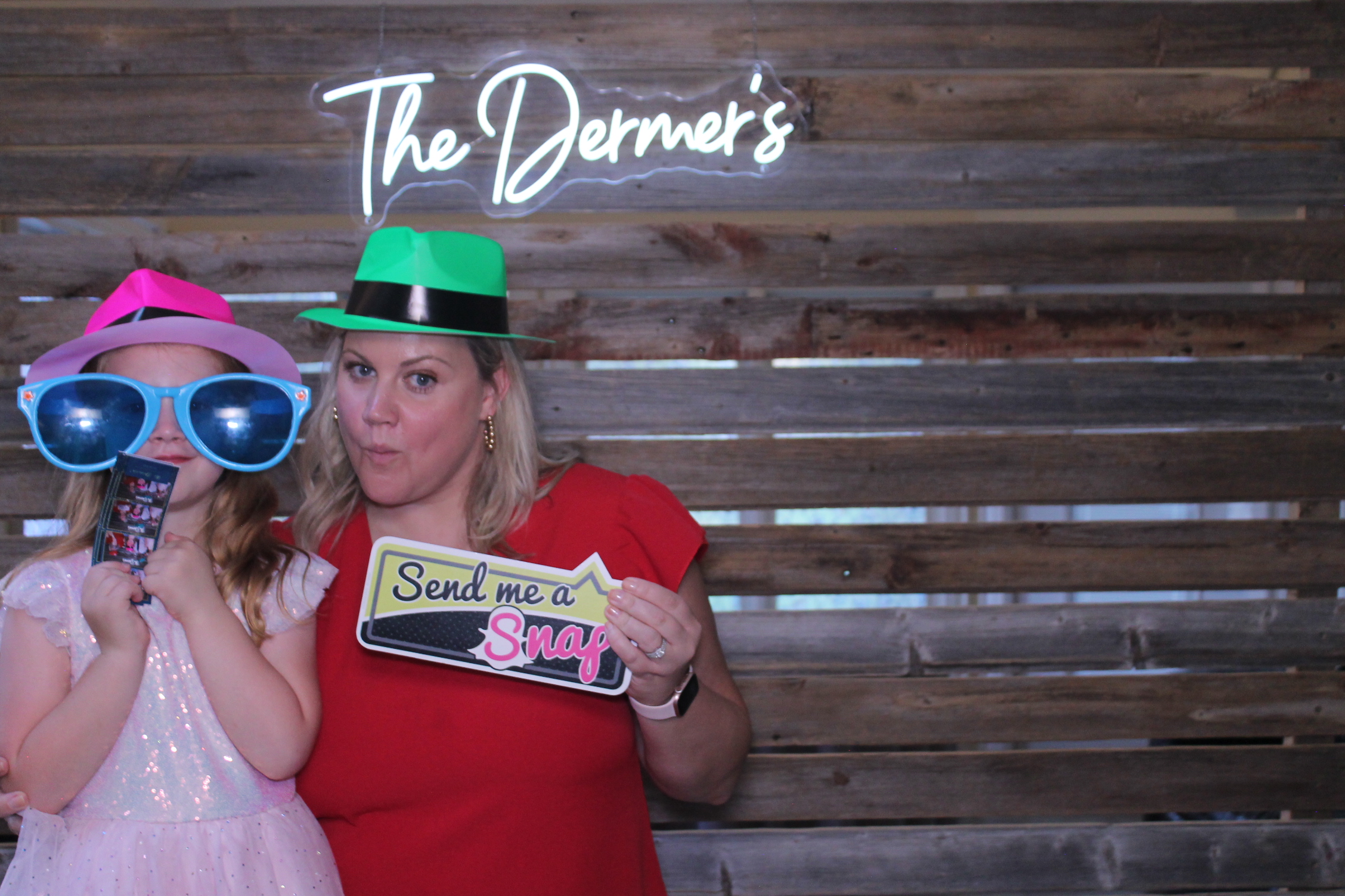 The Dermers | View more photos from the event at gallery.photoboothcincy.com/u/PhotoBoothCincy/The-Dermers