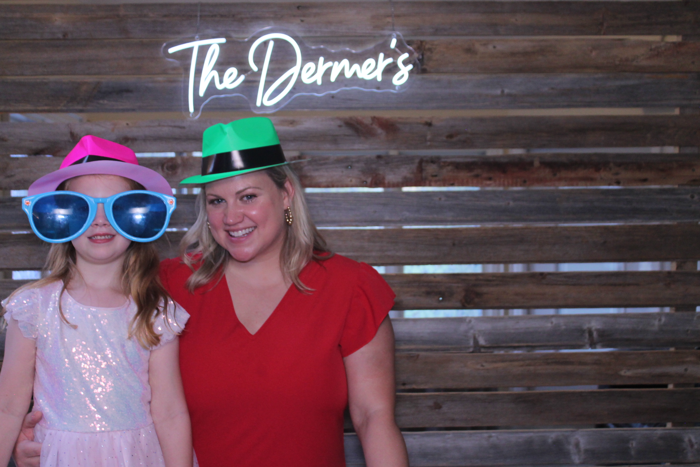 The Dermers | View more photos from the event at gallery.photoboothcincy.com/u/PhotoBoothCincy/The-Dermers