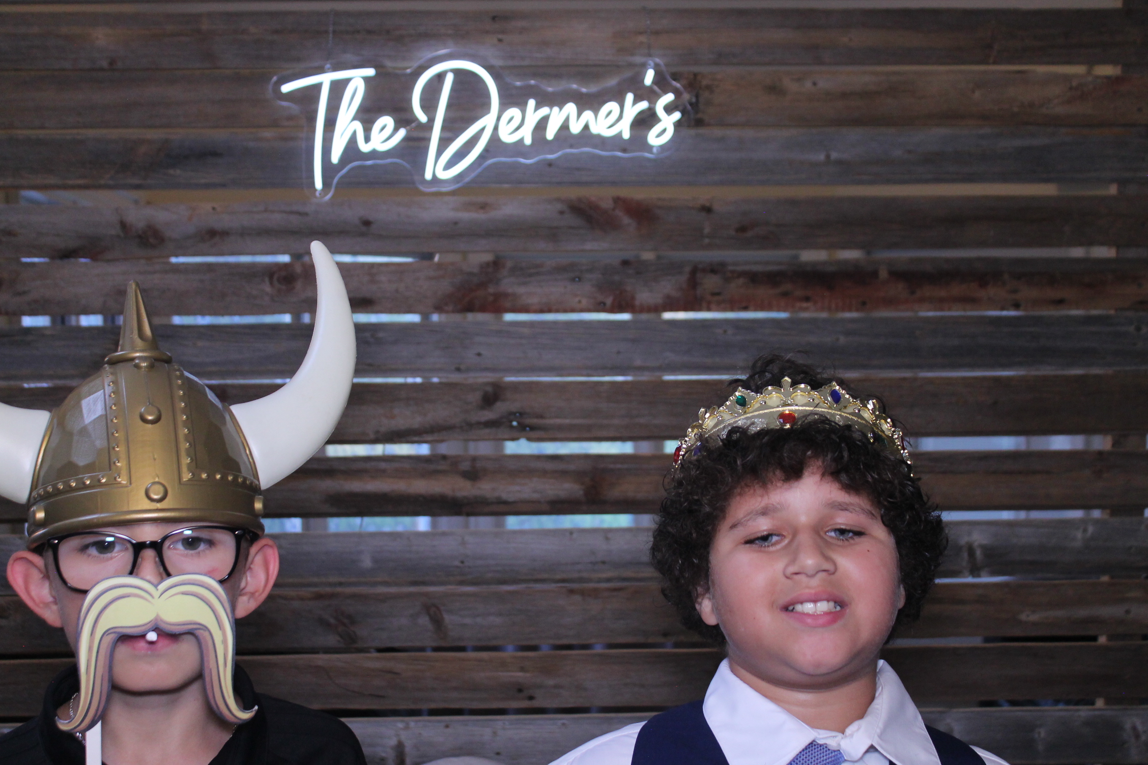 The Dermers | View more photos from the event at gallery.photoboothcincy.com/u/PhotoBoothCincy/The-Dermers